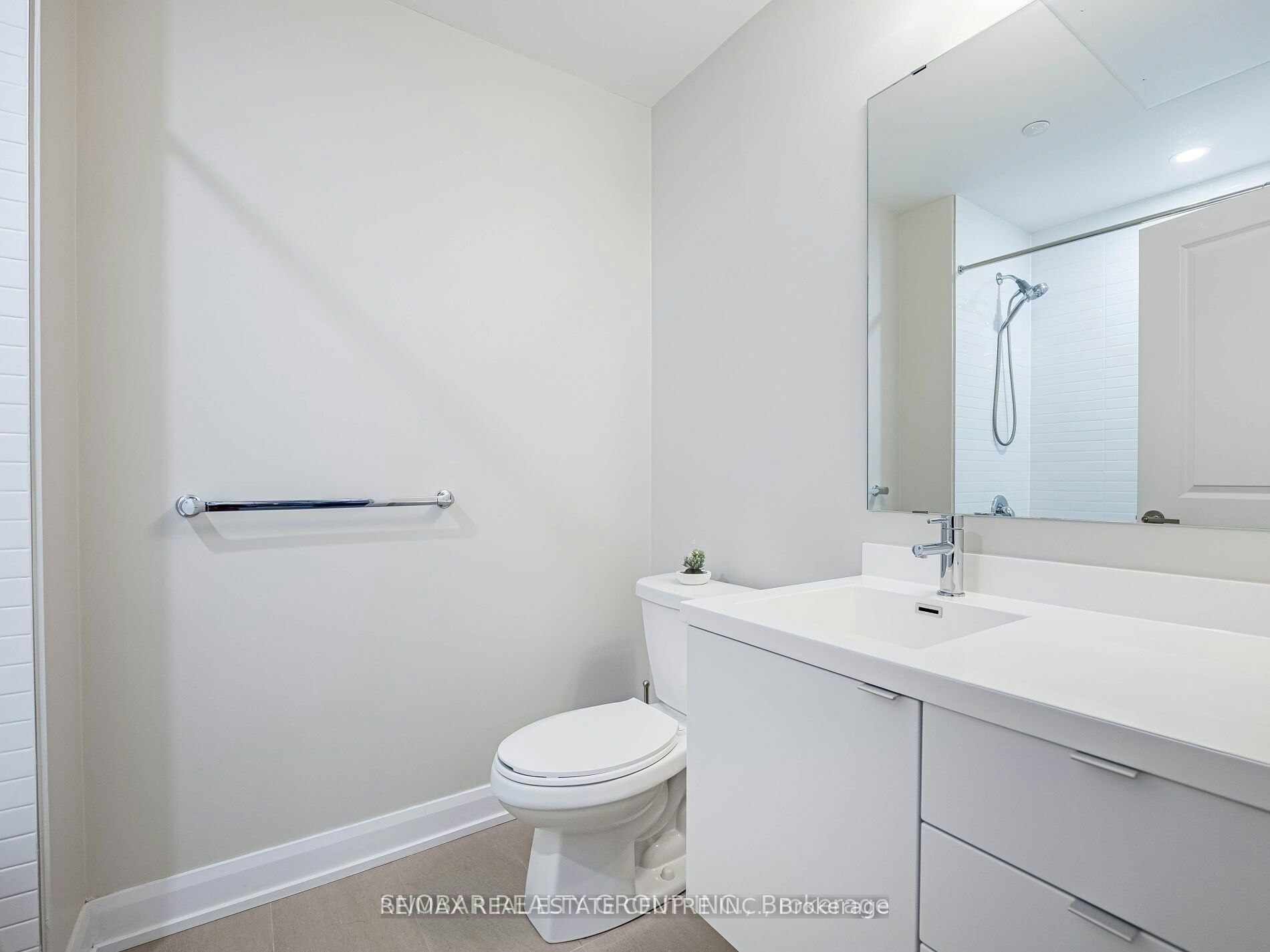 327-3220 William Coltson Avenue N, Oakville, ON, L6H 7C2 - 16