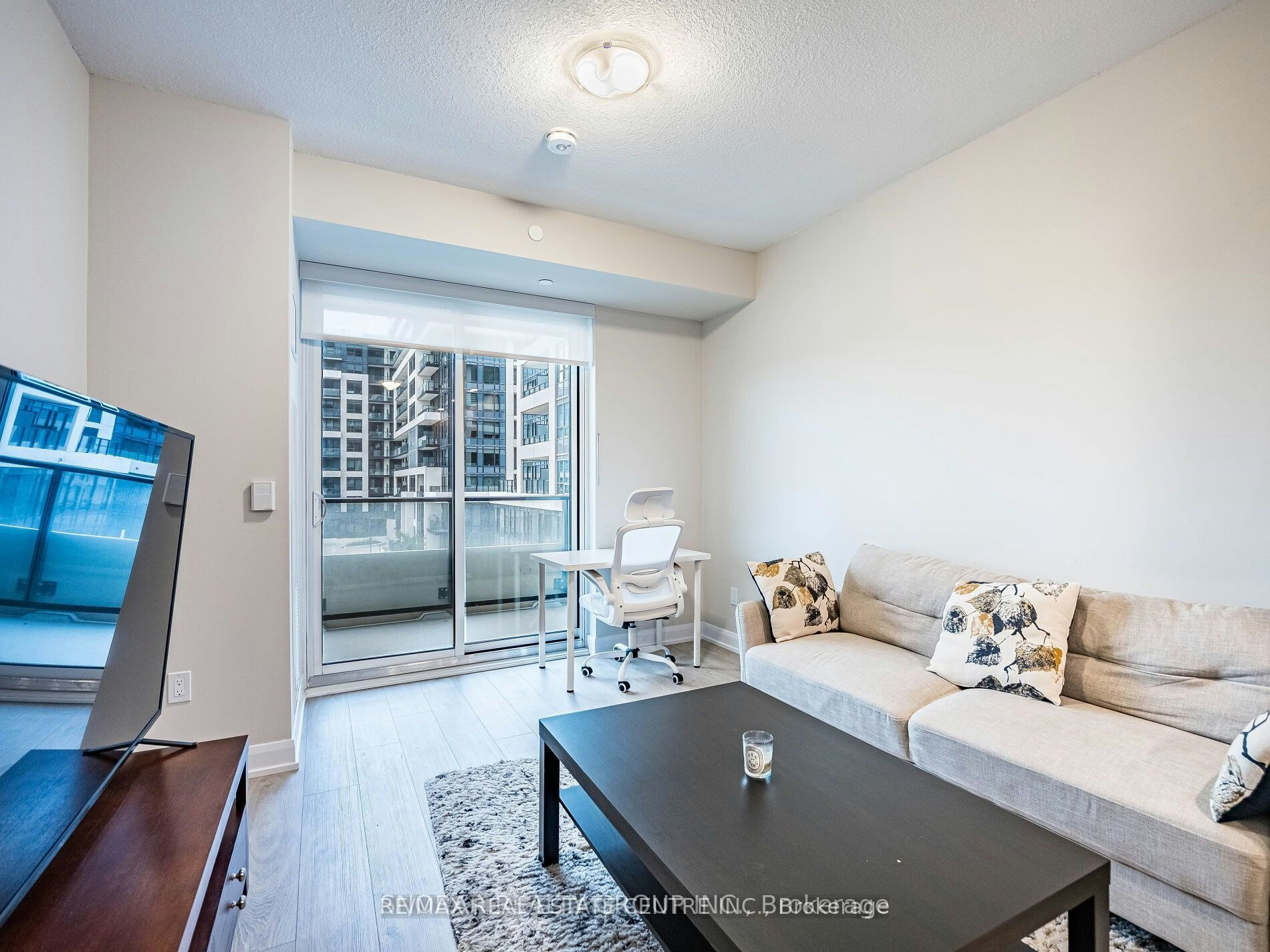 327-3220 William Coltson Avenue N, Oakville, ON, L6H 7C2 - 13