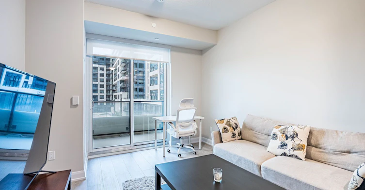 327-3220 William Coltson Avenue N, Oakville, ON, L6H 7C2 - 13