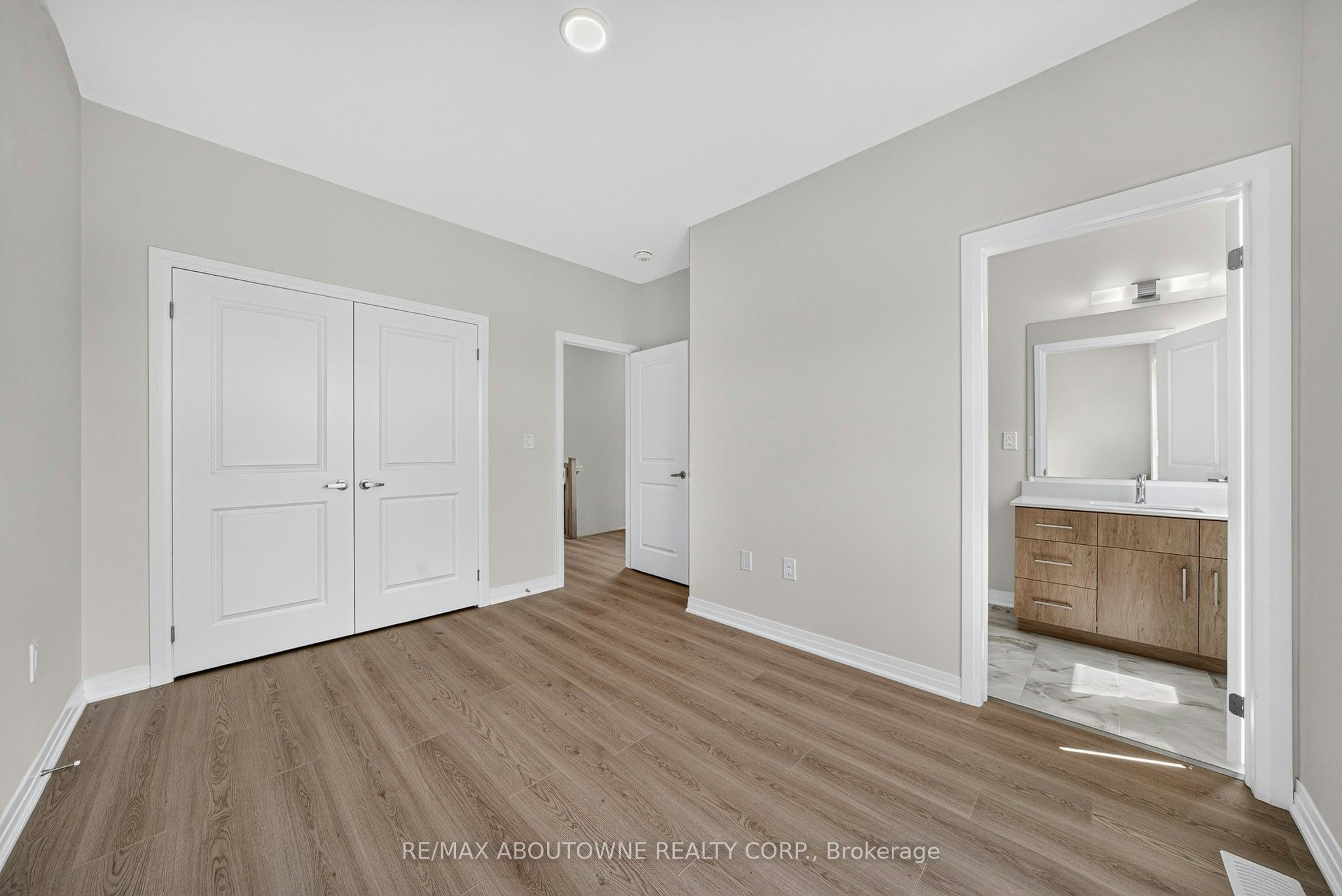 24-725 Front Royal Street, Mississauga, ON, L4Y 0C8 - 20