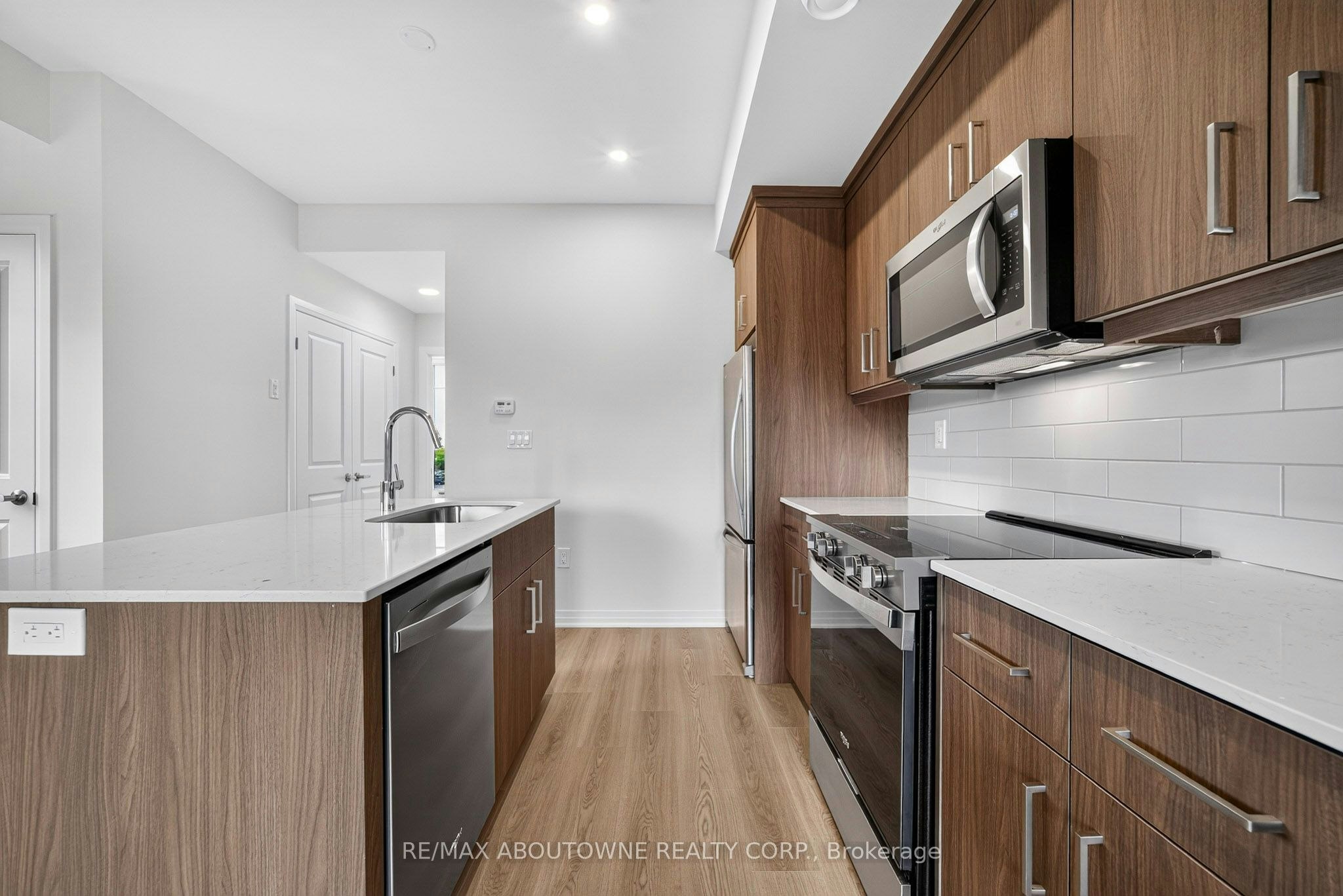 24-725 Front Royal Street, Mississauga, ON, L4Y 0C8 - 11