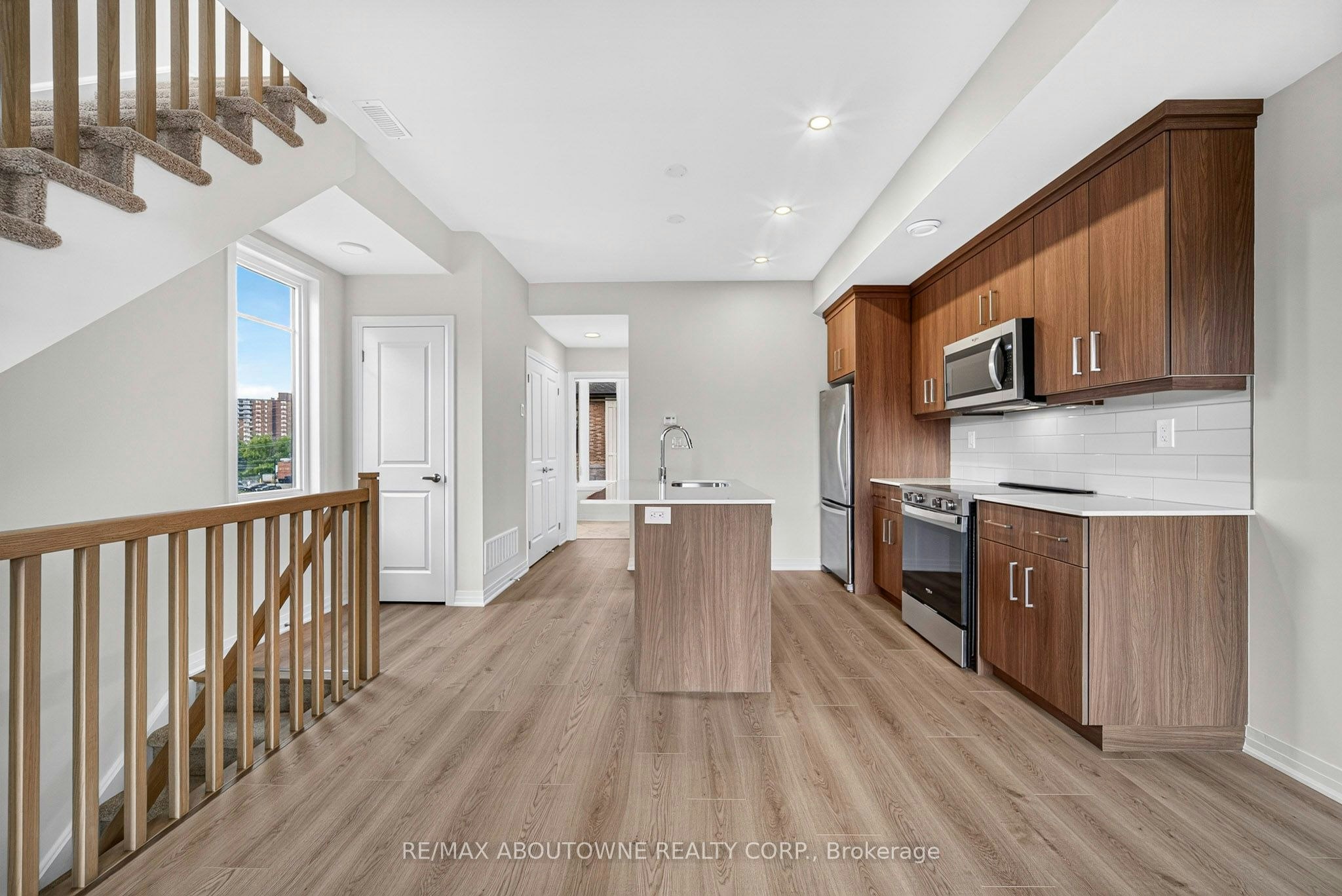 24-725 Front Royal Street, Mississauga, ON, L4Y 0C8 - 8