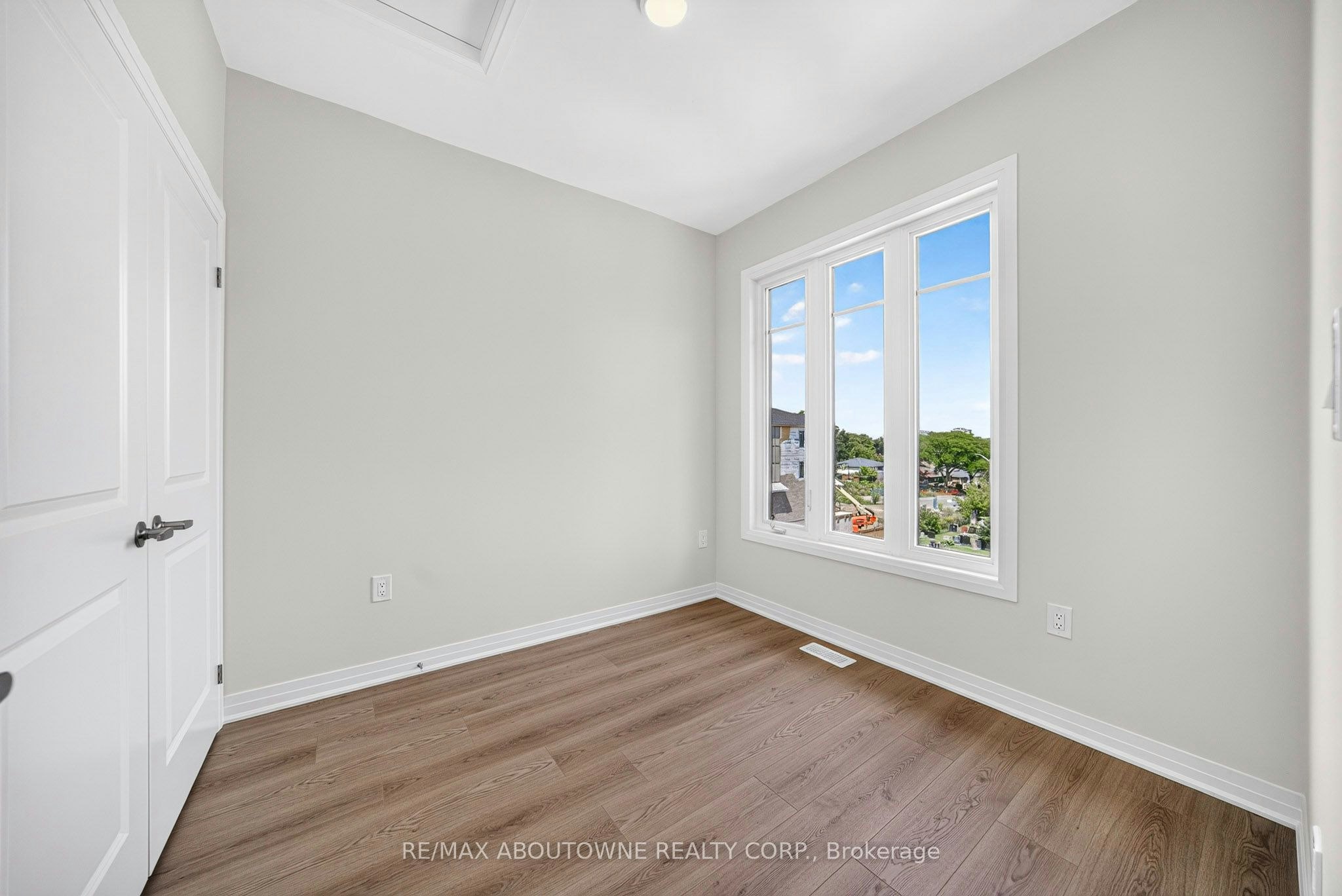 24-725 Front Royal Street, Mississauga, ON, L4Y 0C8 - 28