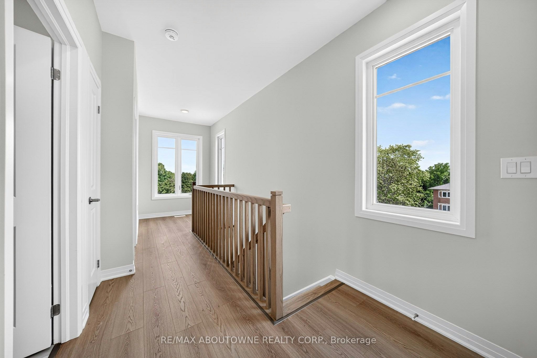 24-725 Front Royal Street, Mississauga, ON, L4Y 0C8 - 24