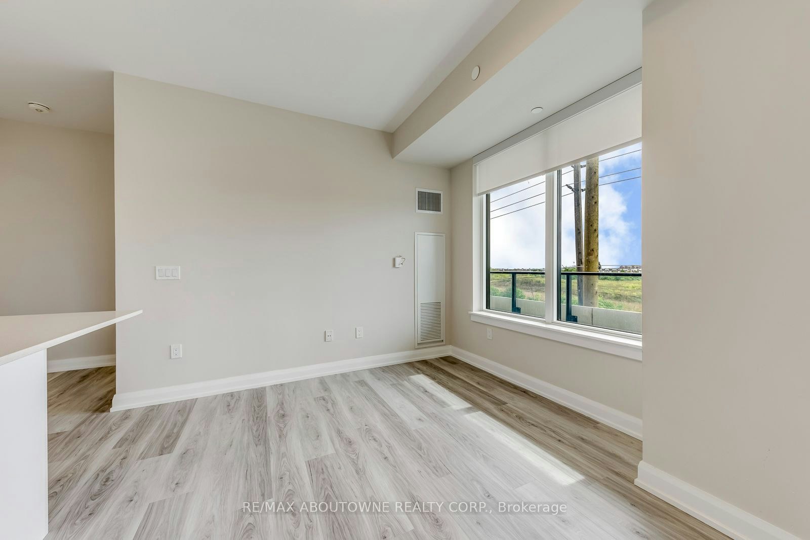 314-3220 William Coltson Avenue, Oakville, ON, L6H 7X9 - 17