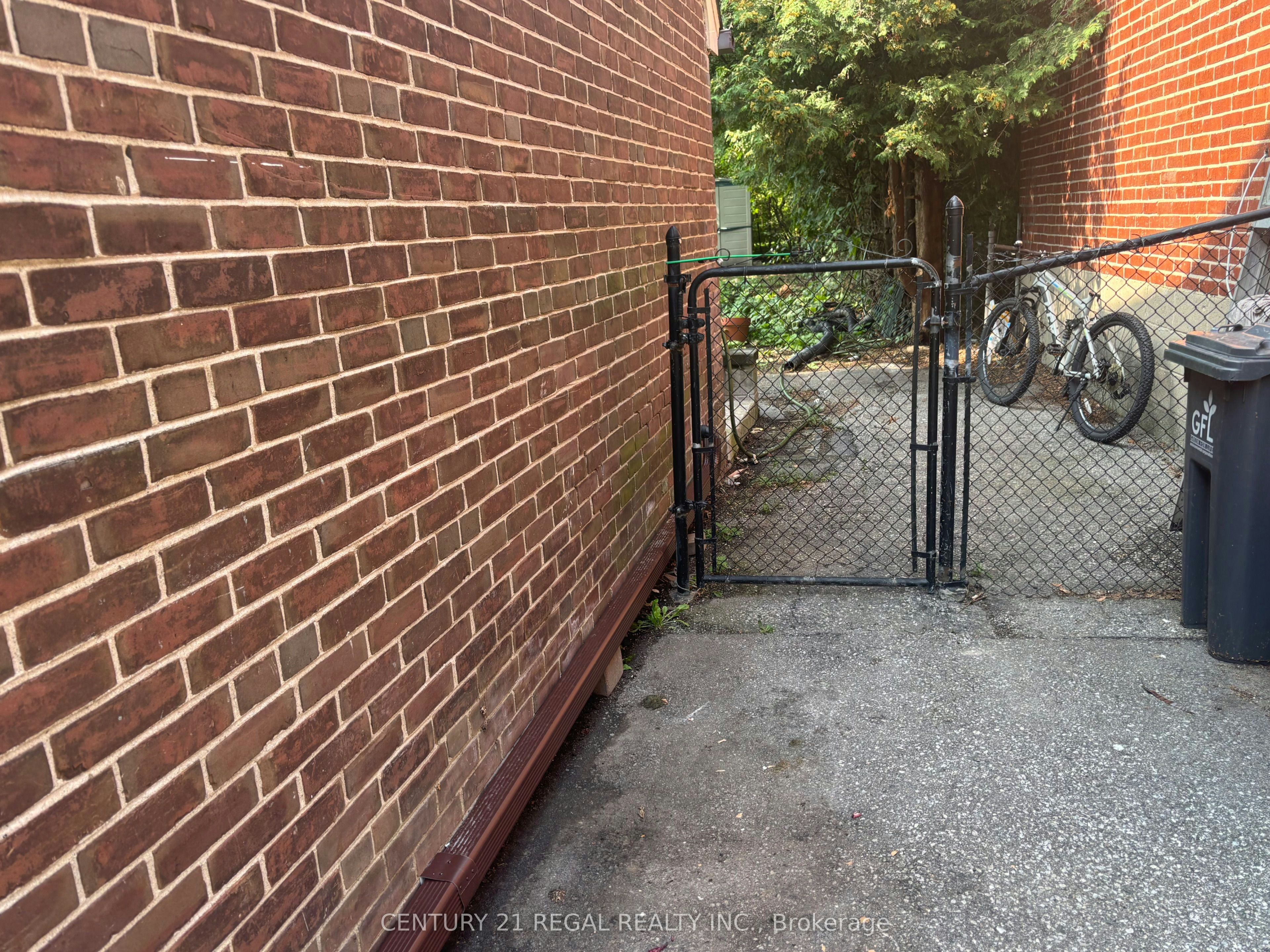 2640 Lake Shore Boulevard W, Toronto, ON, M8V 1G4 - 7