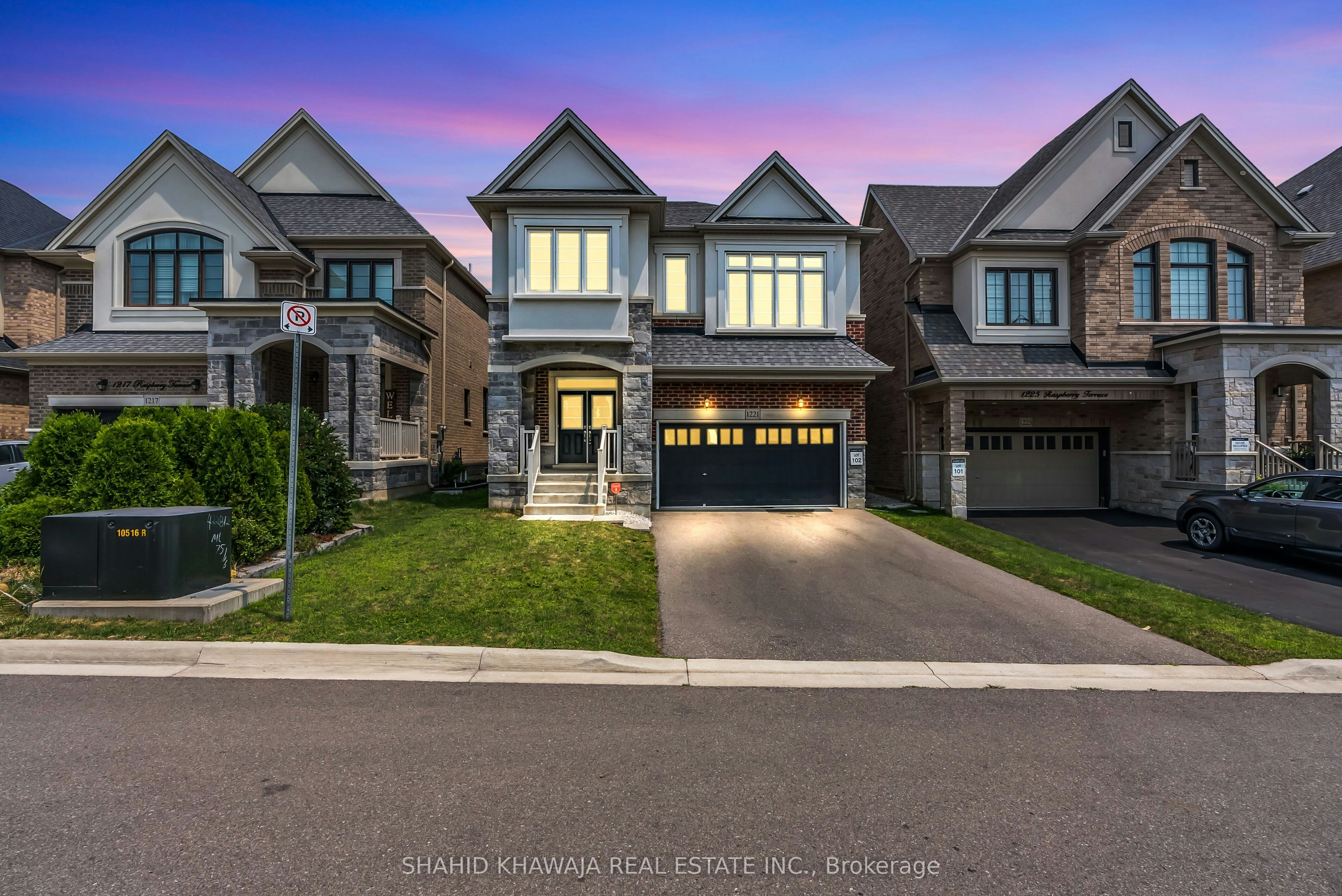 1221 Raspberry Terrace, Milton, ON, L9T 2X5