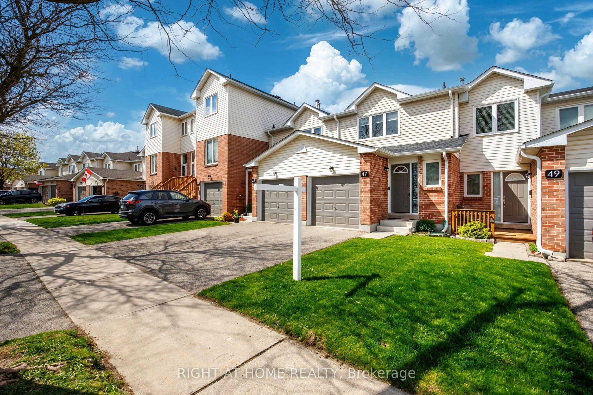 74-47 Stewart Maclaren Road, Halton Hills, ON, L7G 5L8