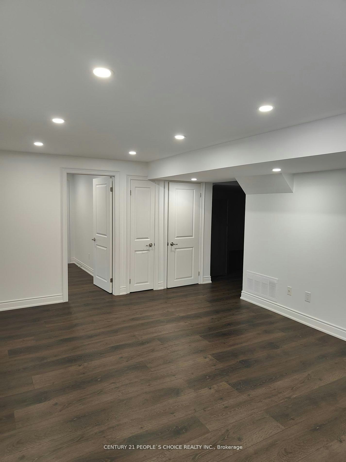8 Chiming Road, Brampton, ON, L6P 4E1 - 7