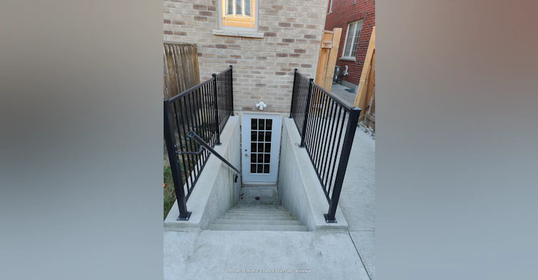 8 Chiming Road, Brampton, ON, L6P 4E1 - 15