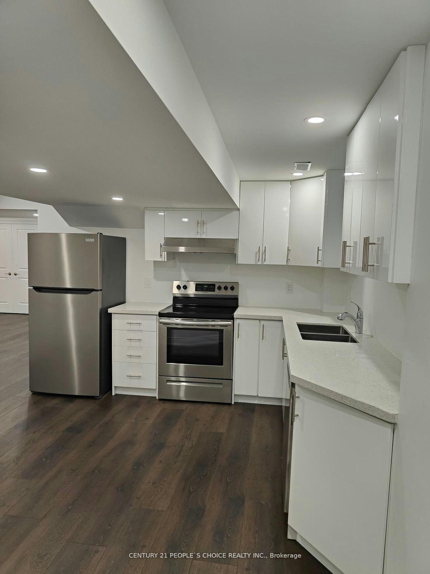 8 Chiming Road, Brampton, ON, L6P 4E1 - 3