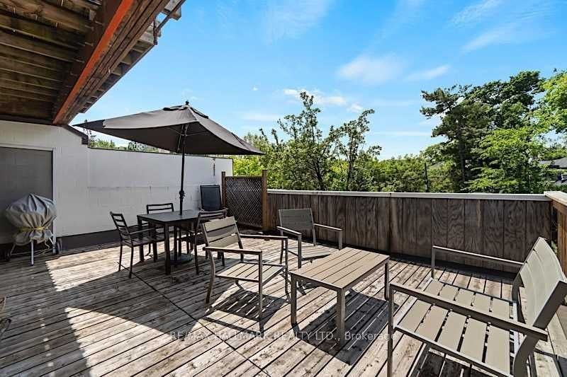 Upper-228 Pacific Avenue, Toronto, ON, M6P 2P5 - 19