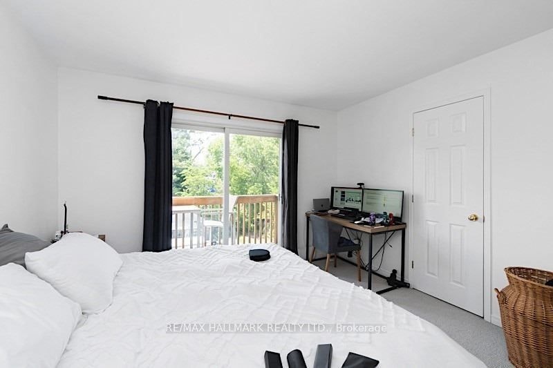 Upper-228 Pacific Avenue, Toronto, ON, M6P 2P5 - 10