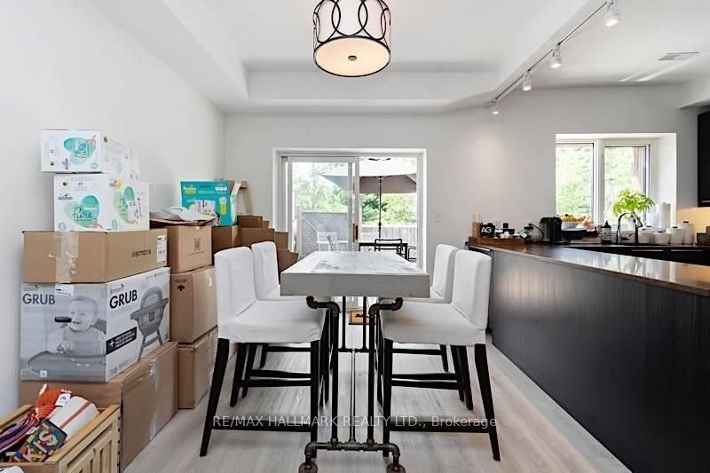 Upper-228 Pacific Avenue, Toronto, ON, M6P 2P5 - 5