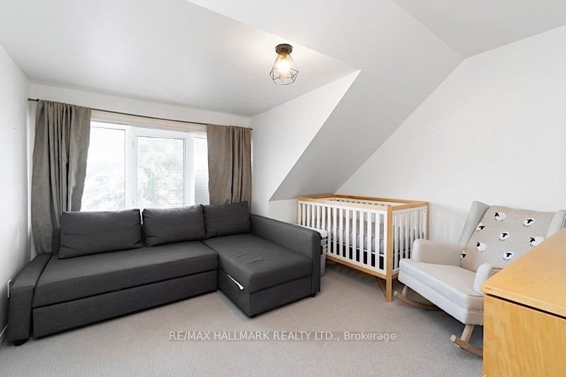 Upper-228 Pacific Avenue, Toronto, ON, M6P 2P5 - 6
