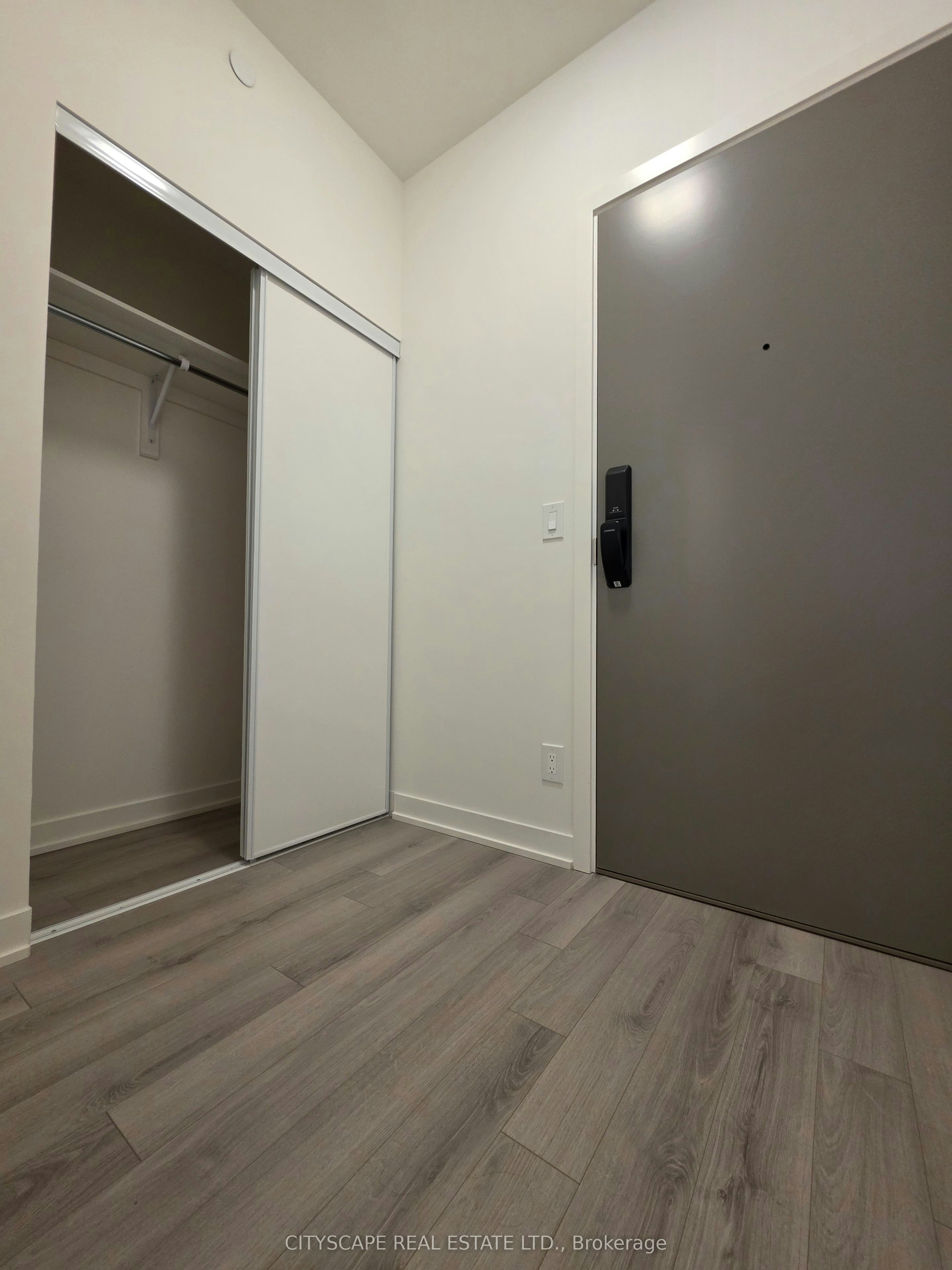 1201-3079 Trafalgar Road, Oakville, ON, L6H 8C5 - 4