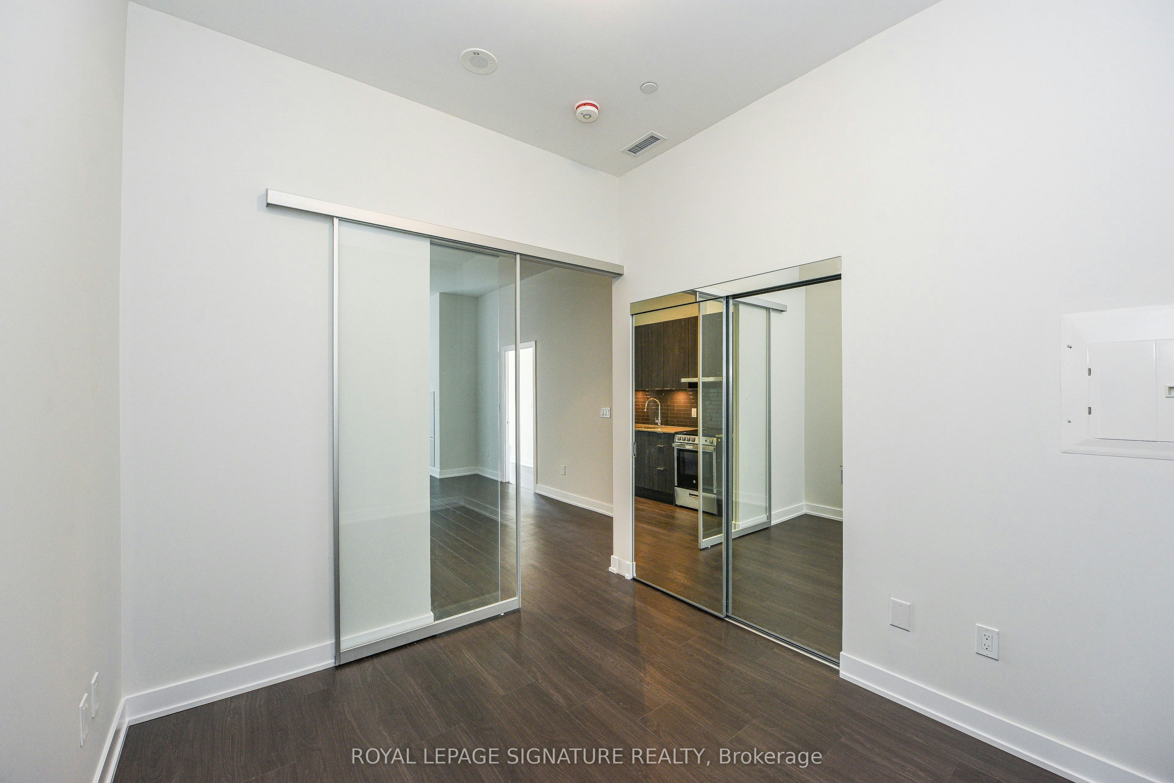 505-430 Square One Drive E, Mississauga, ON, L5B 0L6 - 18