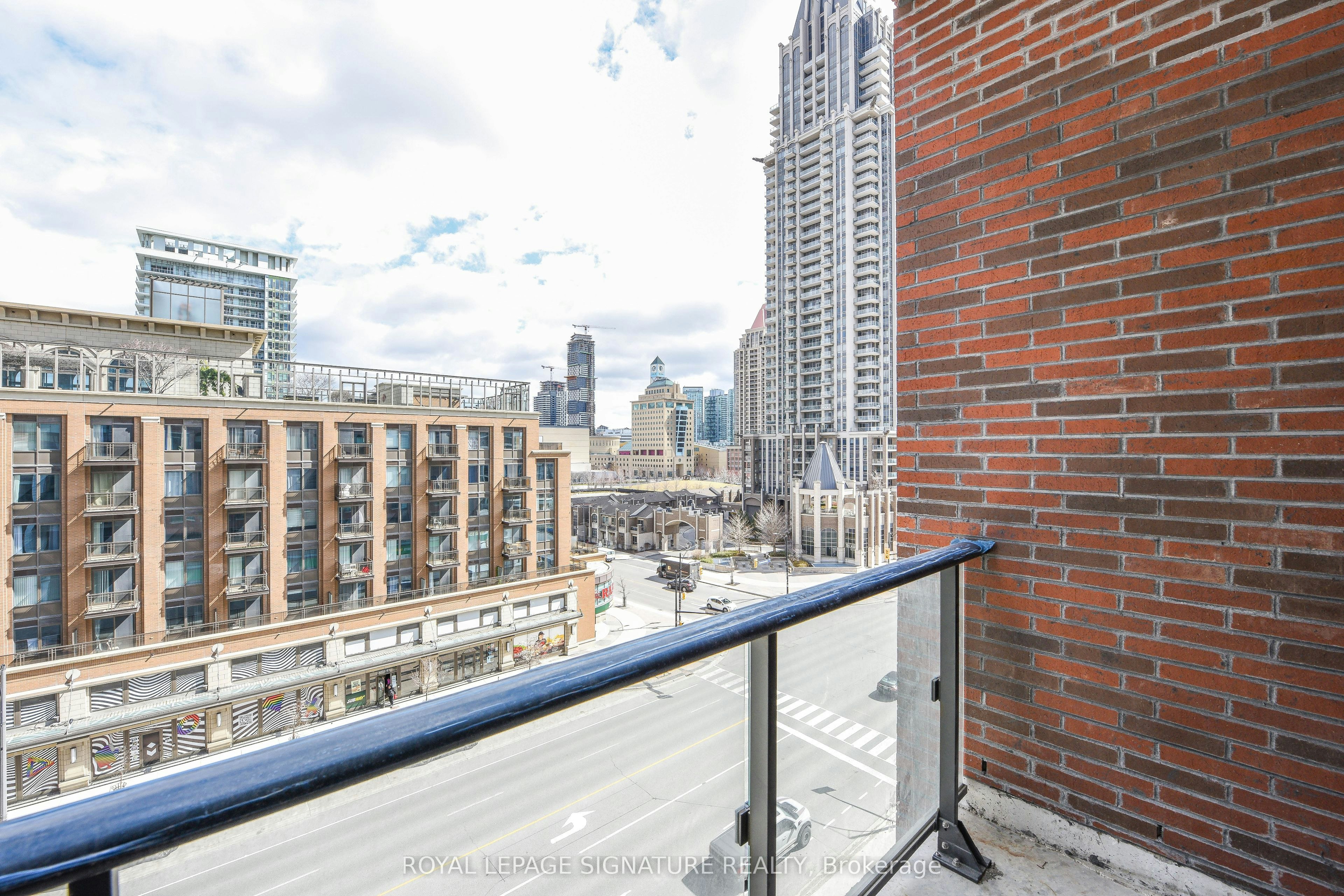 505-430 Square One Drive E, Mississauga, ON, L5B 0L6 - 24