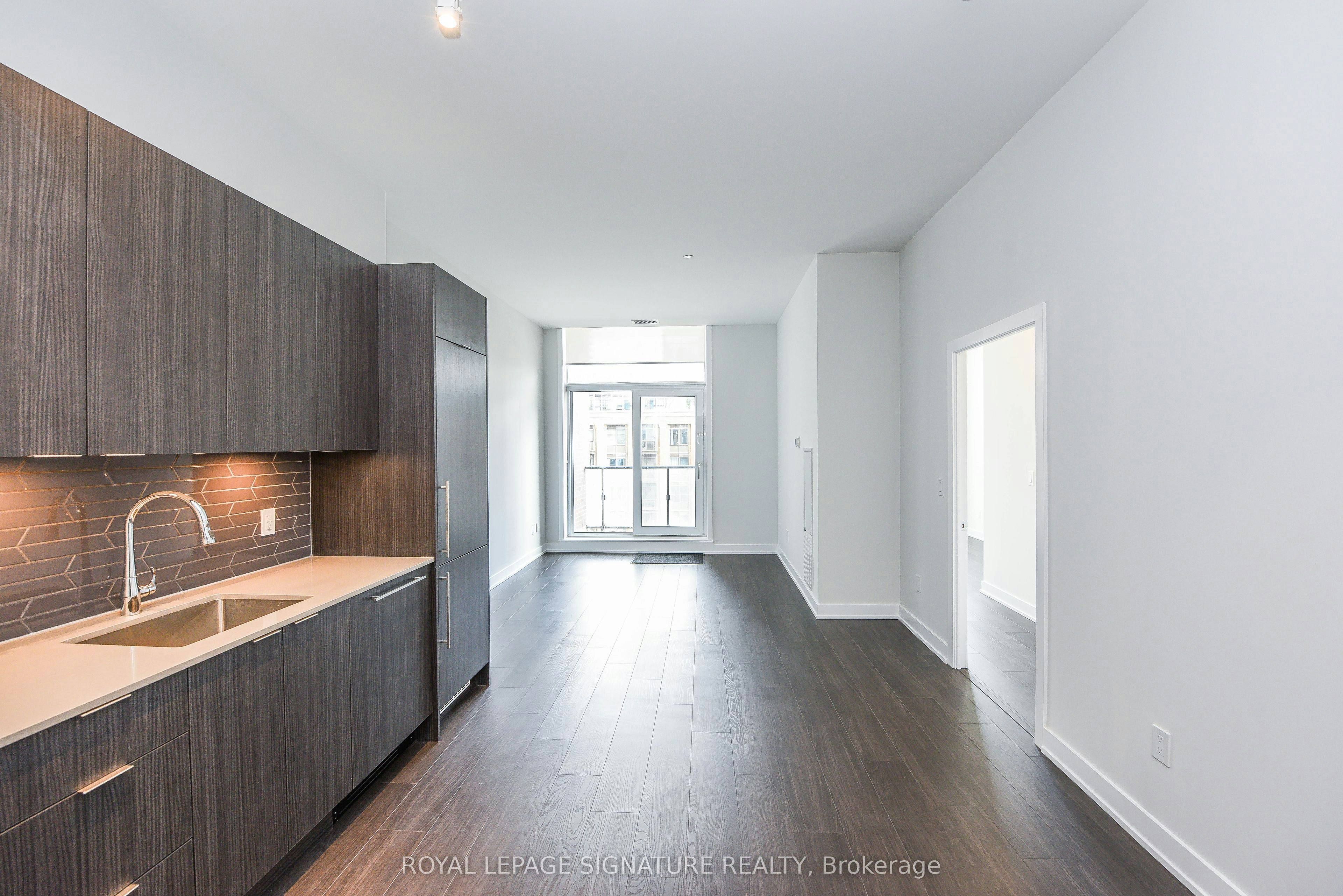 505-430 Square One Drive E, Mississauga, ON, L5B 0L6 - 7