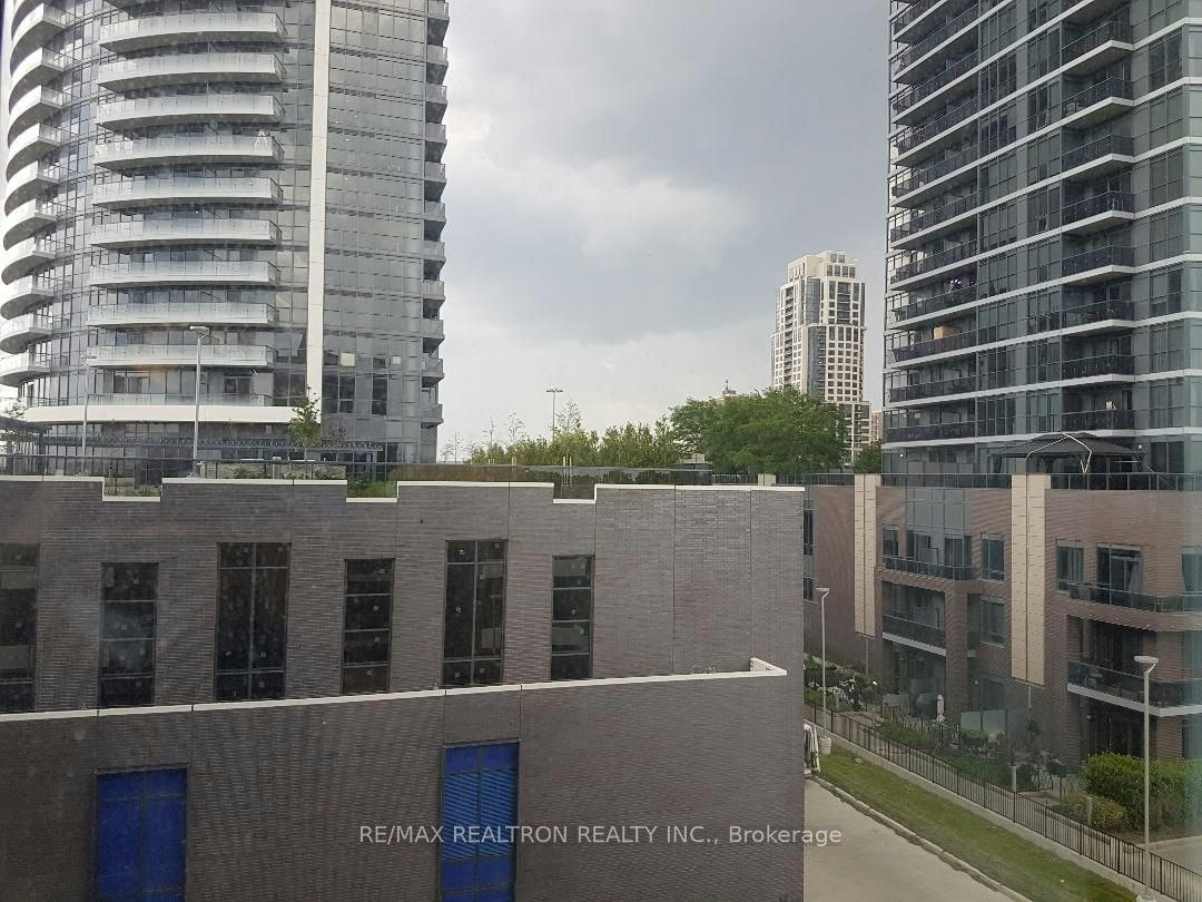 532-26 Gibbs Road, Toronto, ON, M9B 0E3 - 10