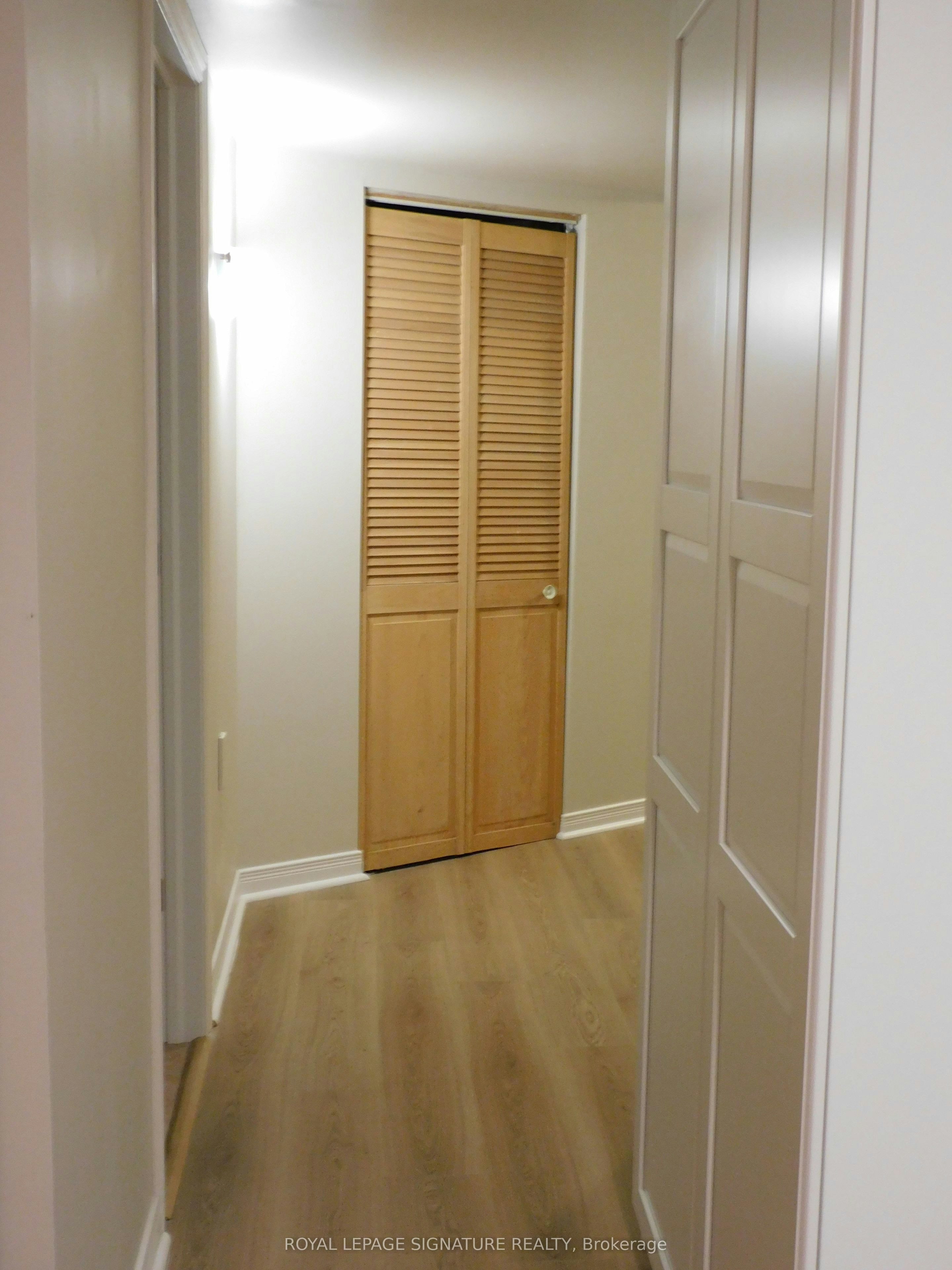 1132 Queen Street W, Mississauga, ON, L5H 4K2 - 6
