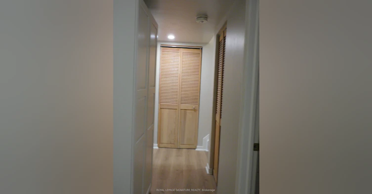 1132 Queen Street W, Mississauga, ON, L5H 4K2 - 7