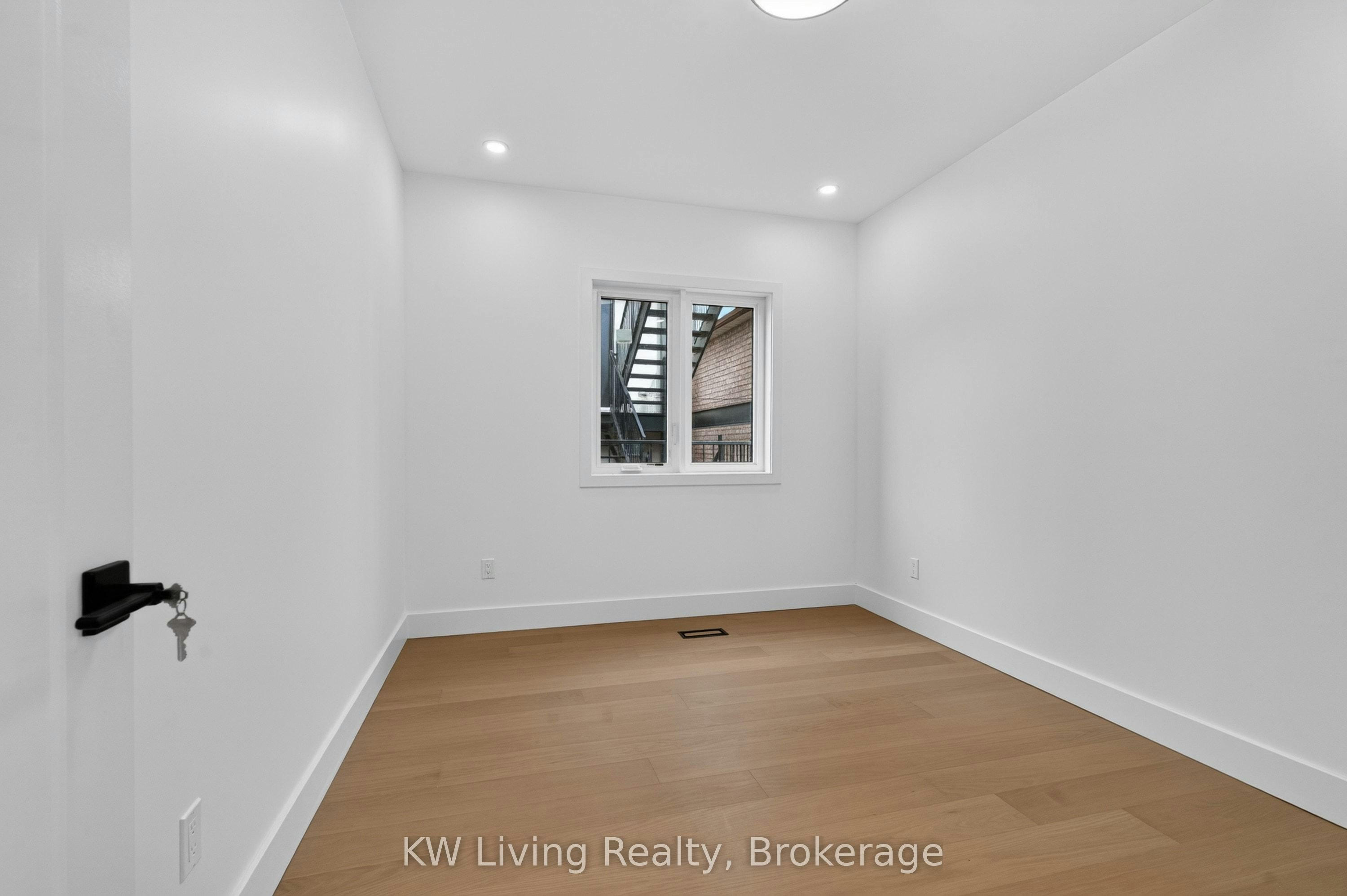 Garden Suite-484 Westmount Avenue, Toronto, ON, M6E 3N5 - 23