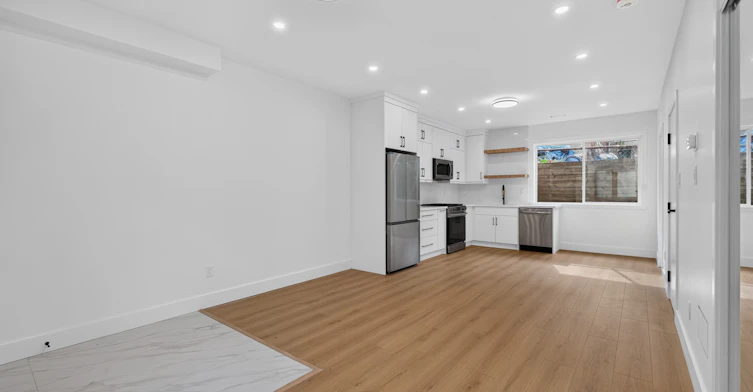 Garden Suite-484 Westmount Avenue, Toronto, ON, M6E 3N5 - 4