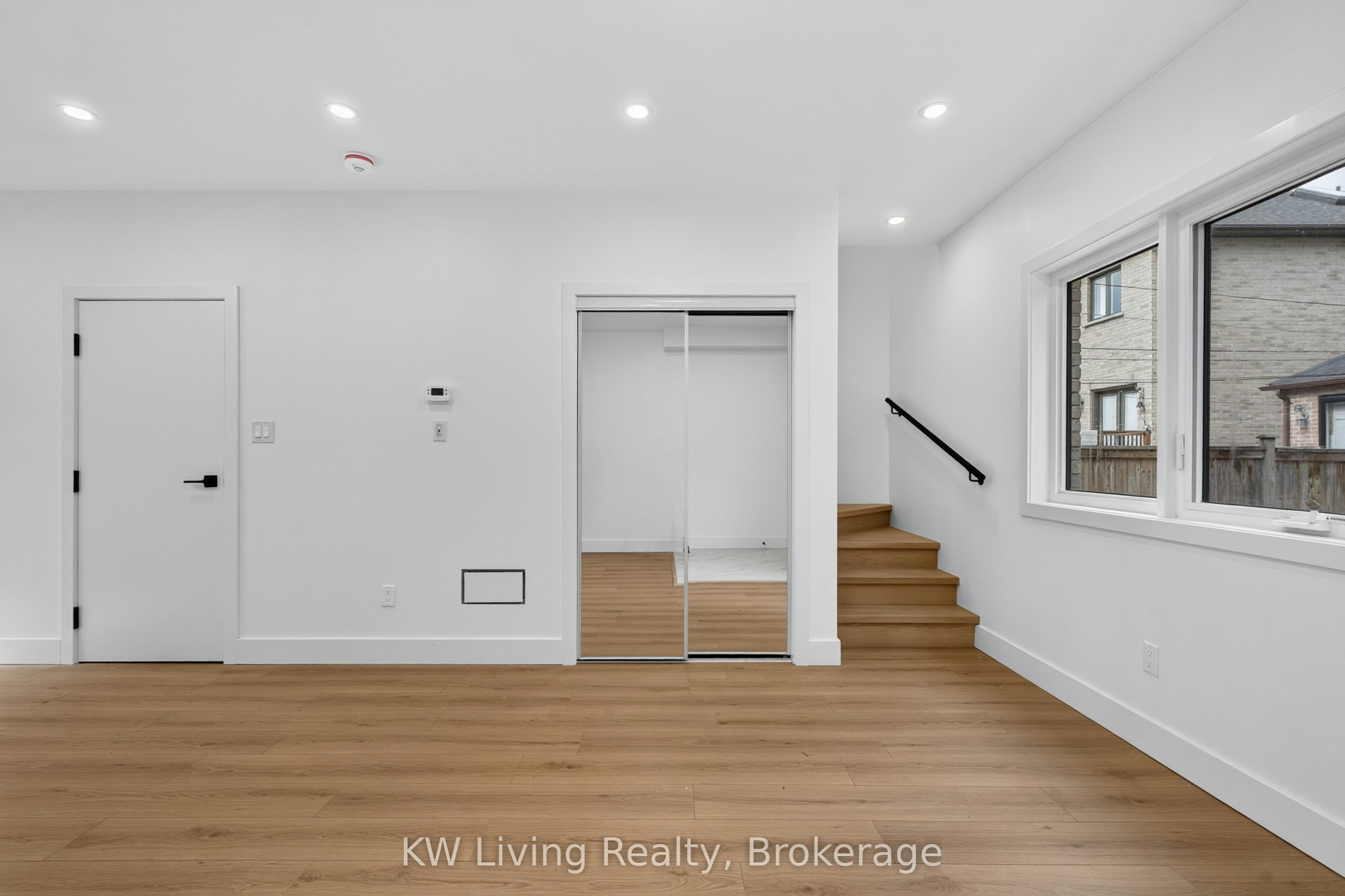 Garden Suite-484 Westmount Avenue, Toronto, ON, M6E 3N5 - 18