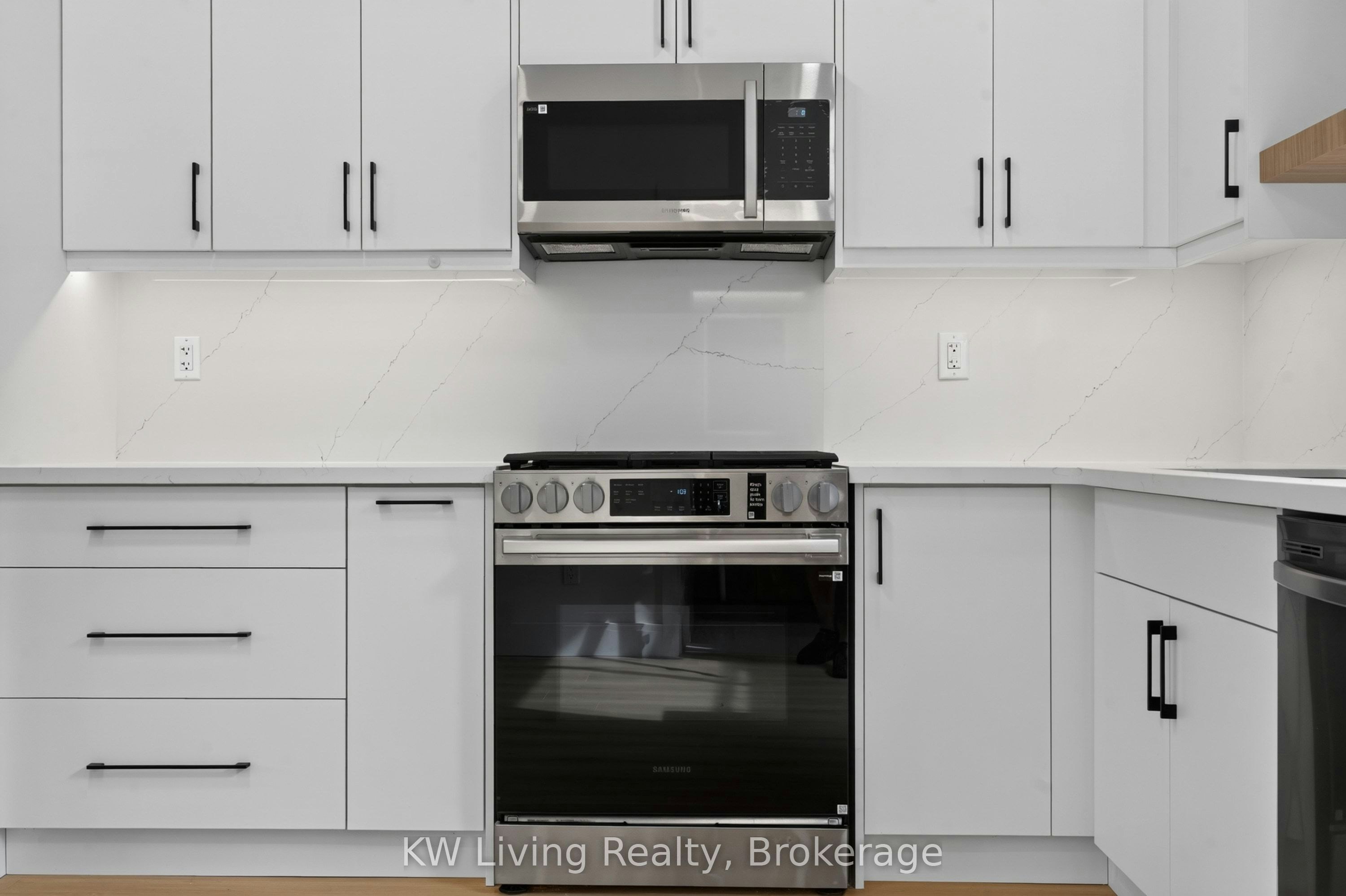 Garden Suite-484 Westmount Avenue, Toronto, ON, M6E 3N5 - 11
