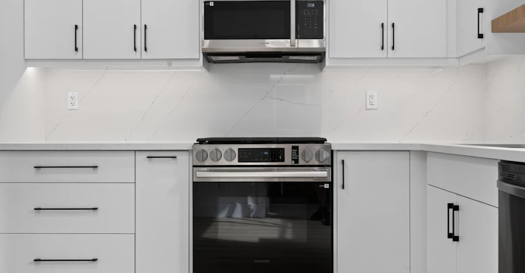 Garden Suite-484 Westmount Avenue, Toronto, ON, M6E 3N5 - 11