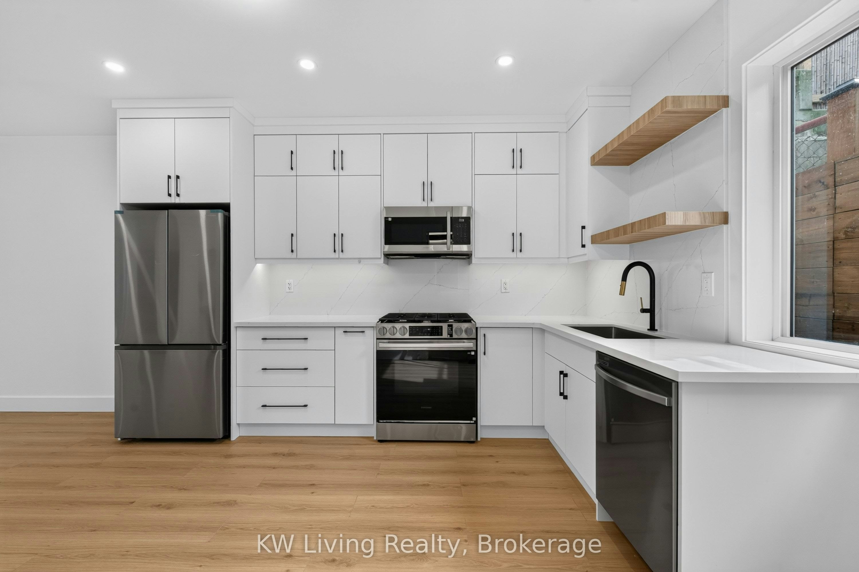 Garden Suite-484 Westmount Avenue, Toronto, ON, M6E 3N5 - 12
