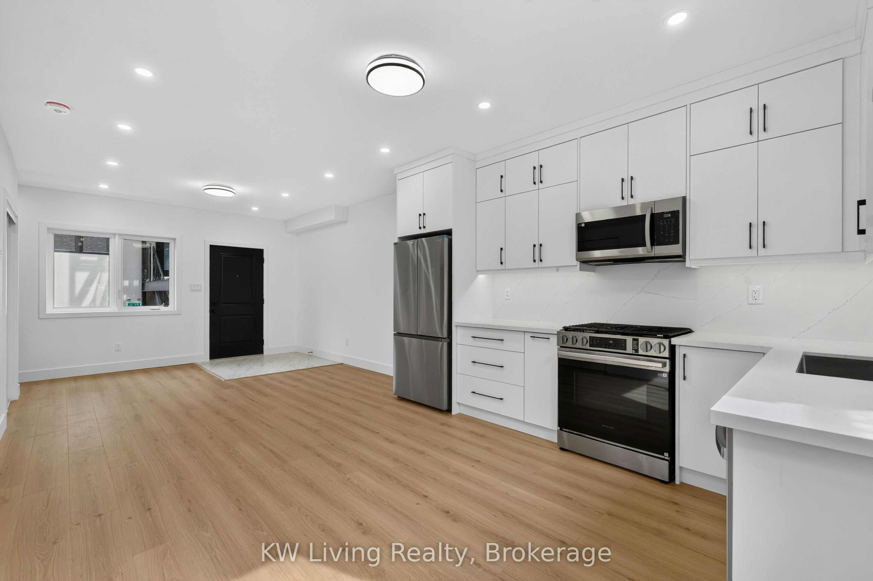 Garden Suite-484 Westmount Avenue, Toronto, ON, M6E 3N5 - 13