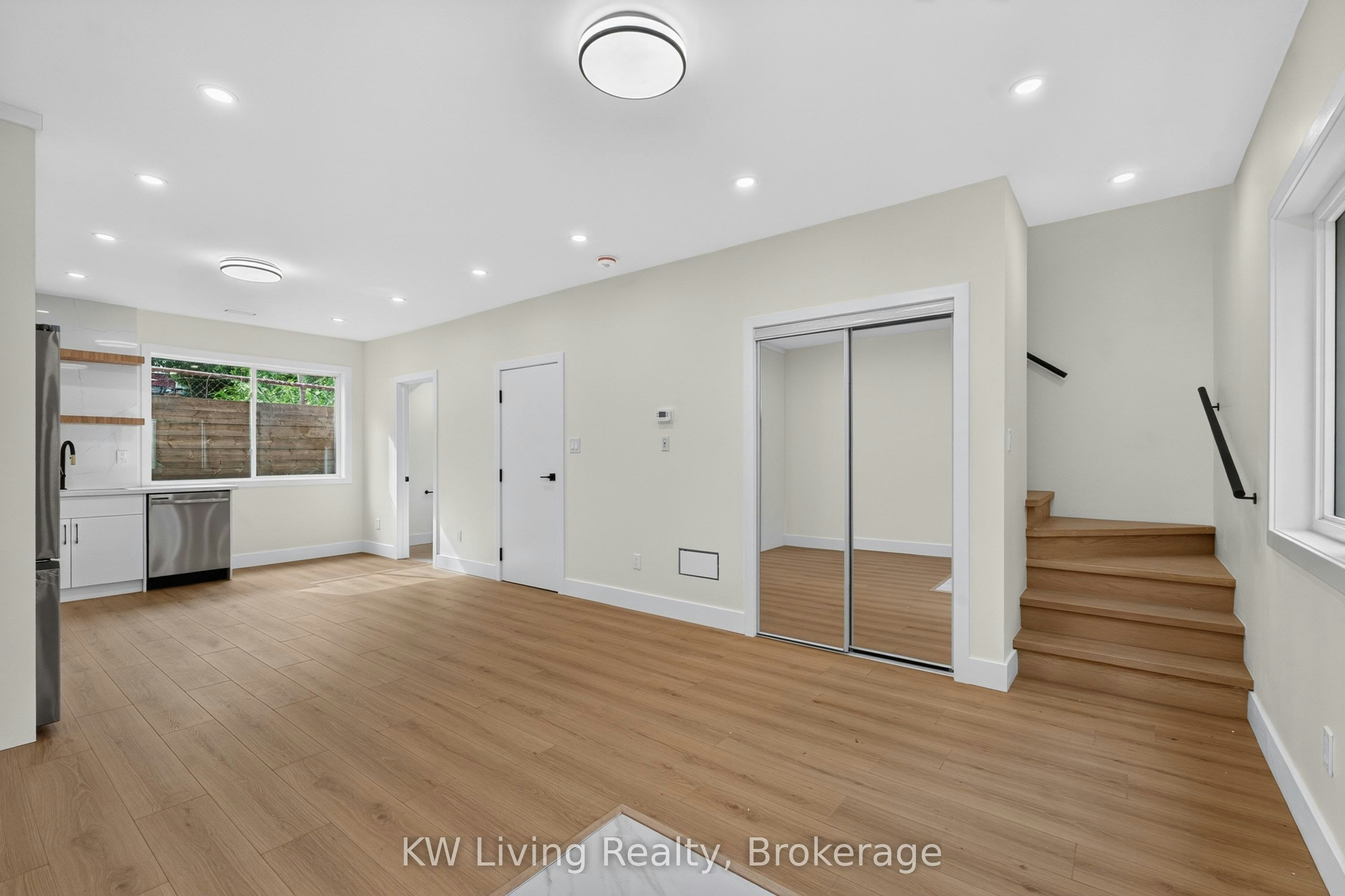Garden Suite-484 Westmount Avenue, Toronto, ON, M6E 3N5 - 5