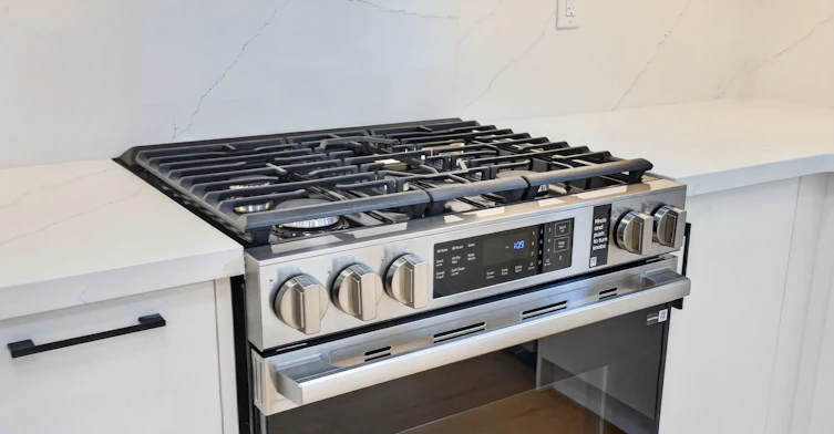 Garden Suite-484 Westmount Avenue, Toronto, ON, M6E 3N5 - 15