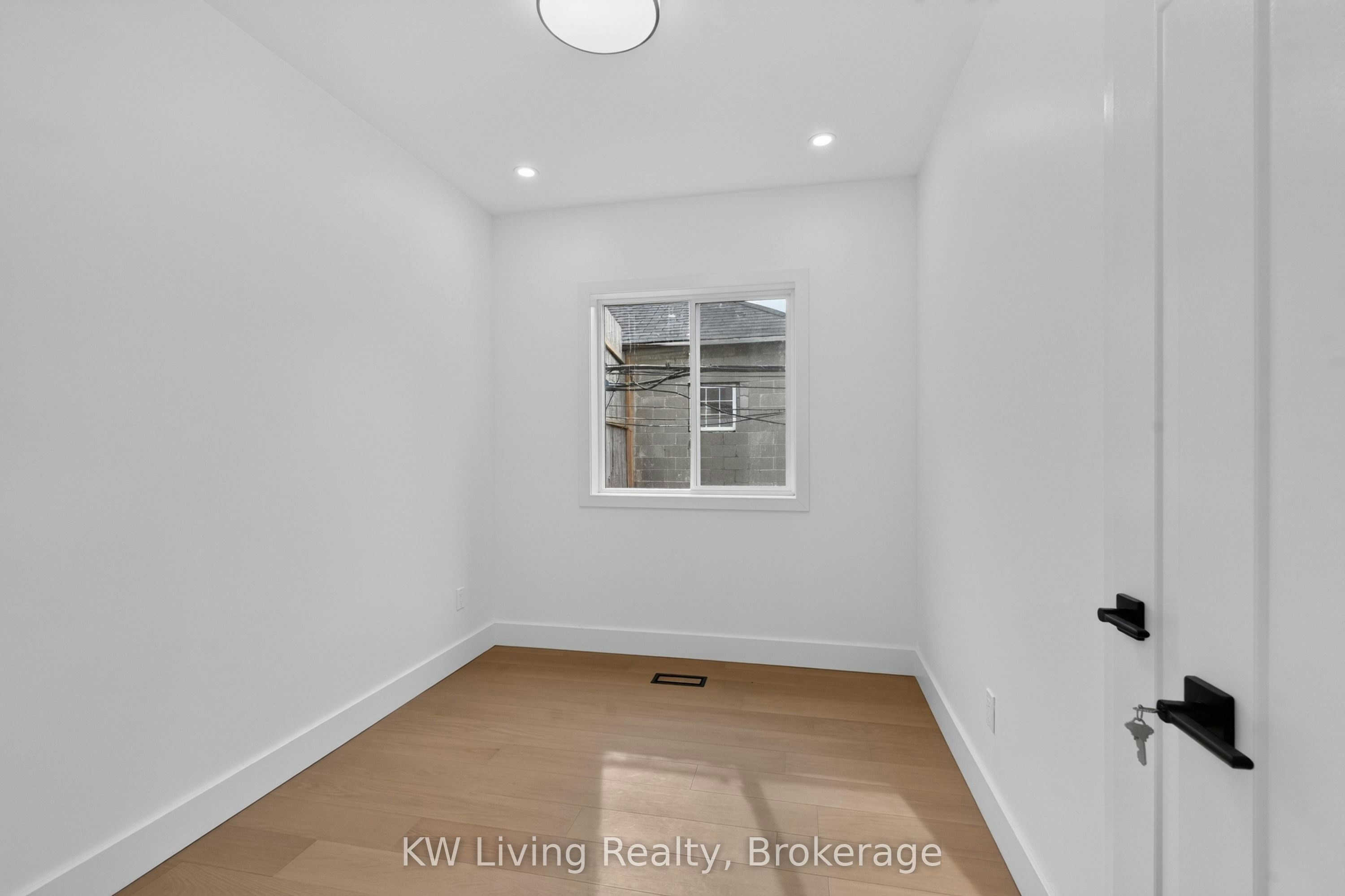 Garden Suite-484 Westmount Avenue, Toronto, ON, M6E 3N5 - 24