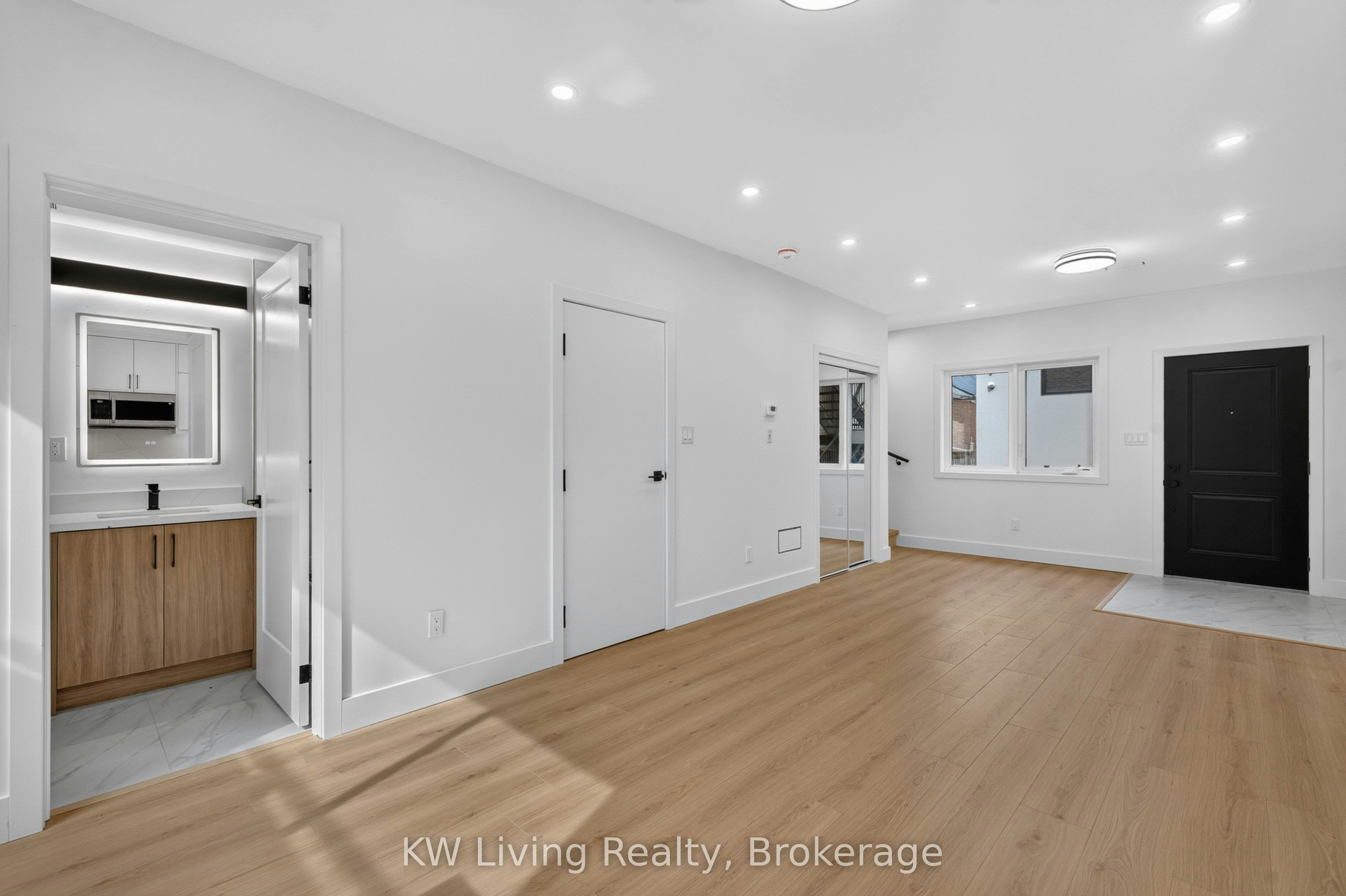Garden Suite-484 Westmount Avenue, Toronto, ON, M6E 3N5 - 6