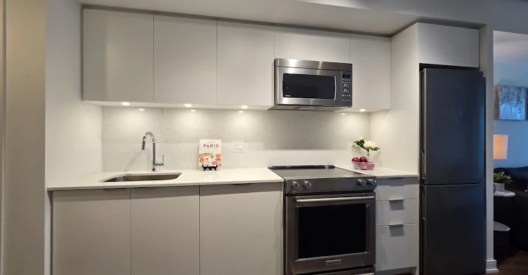 210-30 Samuel Wood Way, Toronto, ON, M9B 0C9 - 9