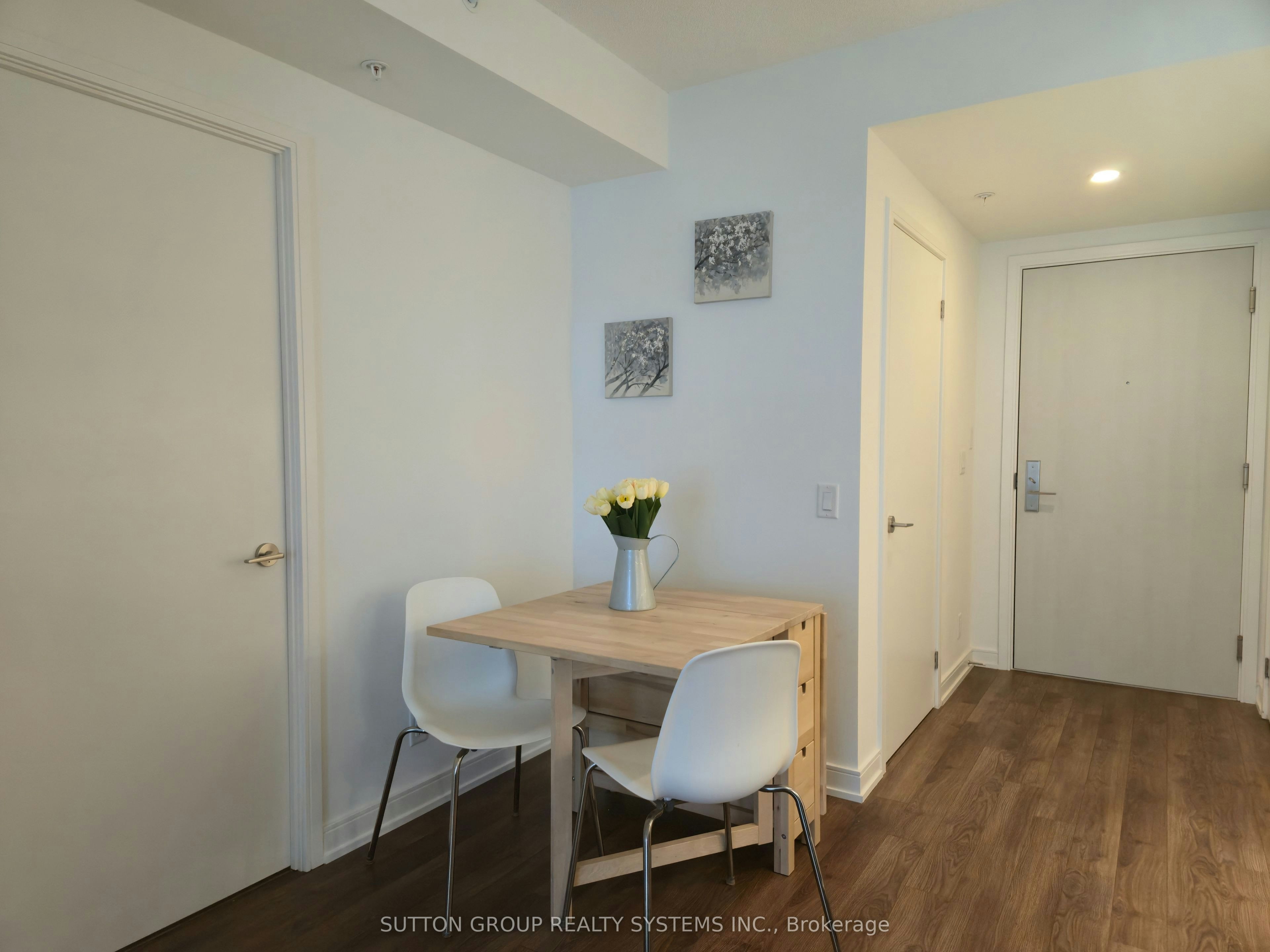 210-30 Samuel Wood Way, Toronto, ON, M9B 0C9 - 8