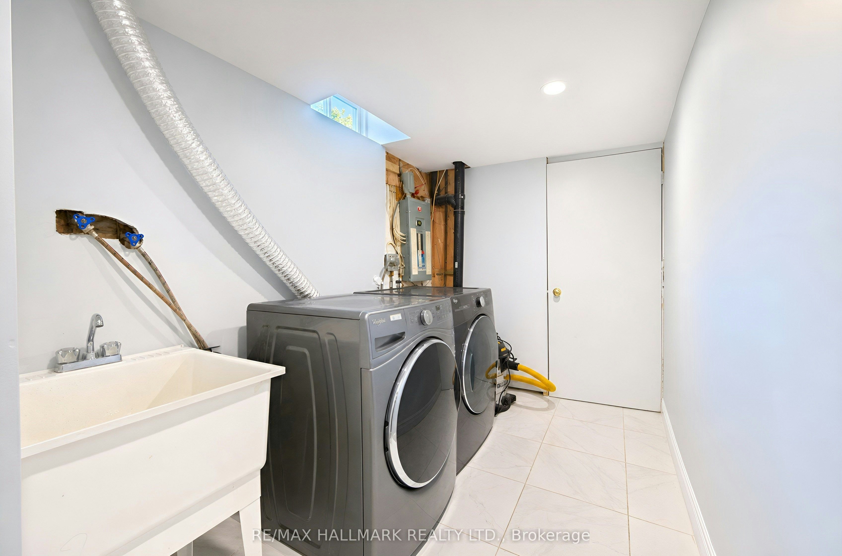 21 Penguin Lane, Brampton, ON, L6R 2C1 - 38