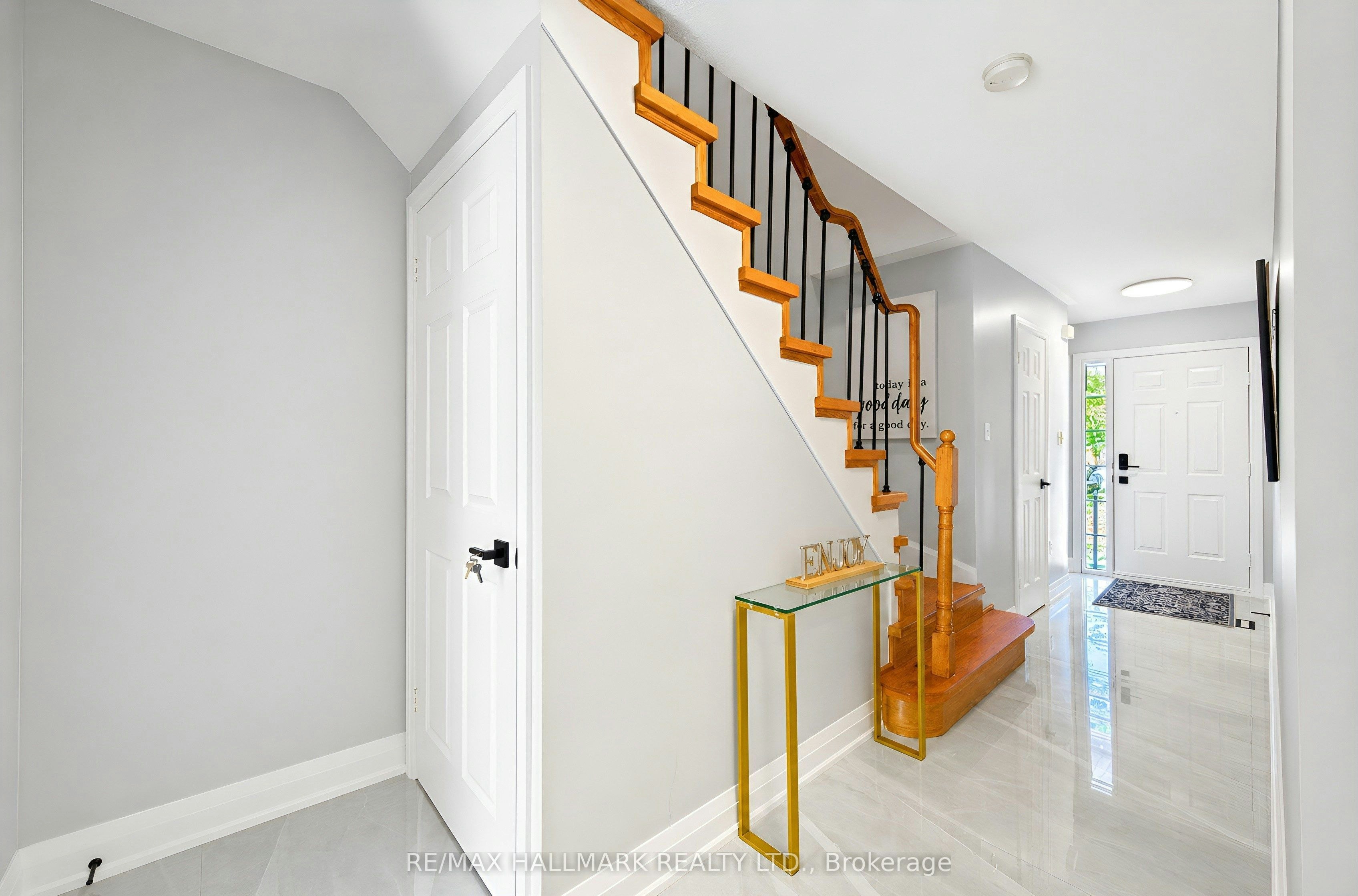21 Penguin Lane, Brampton, ON, L6R 2C1 - 6