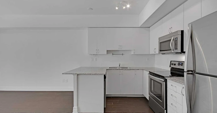 702-57 Macaulay Avenue, Toronto, ON, M6P 3P5 - 3