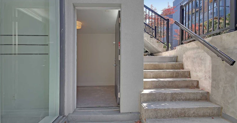 702-57 Macaulay Avenue, Toronto, ON, M6P 3P5 - 7