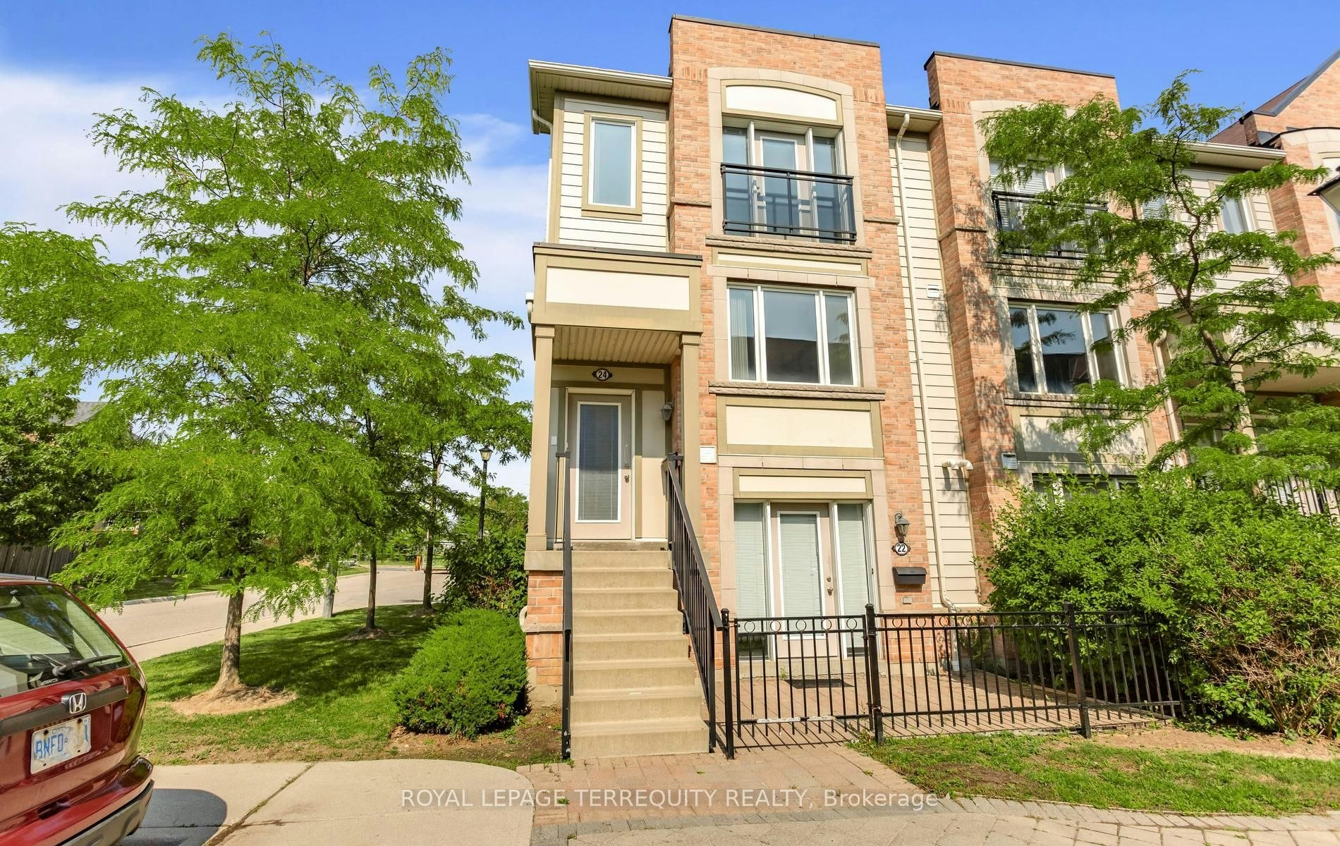 24-5650 Winston Churchill Boulevard, Mississauga, ON, L5M 0L8