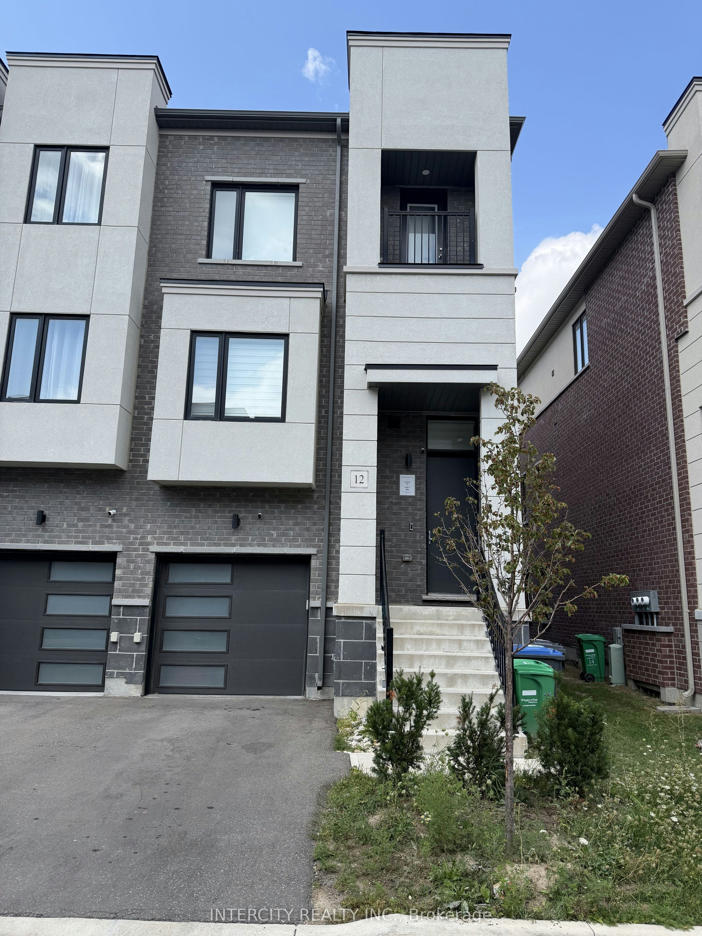 12 Heathrow Lane, Caledon, ON, L7E 4M4