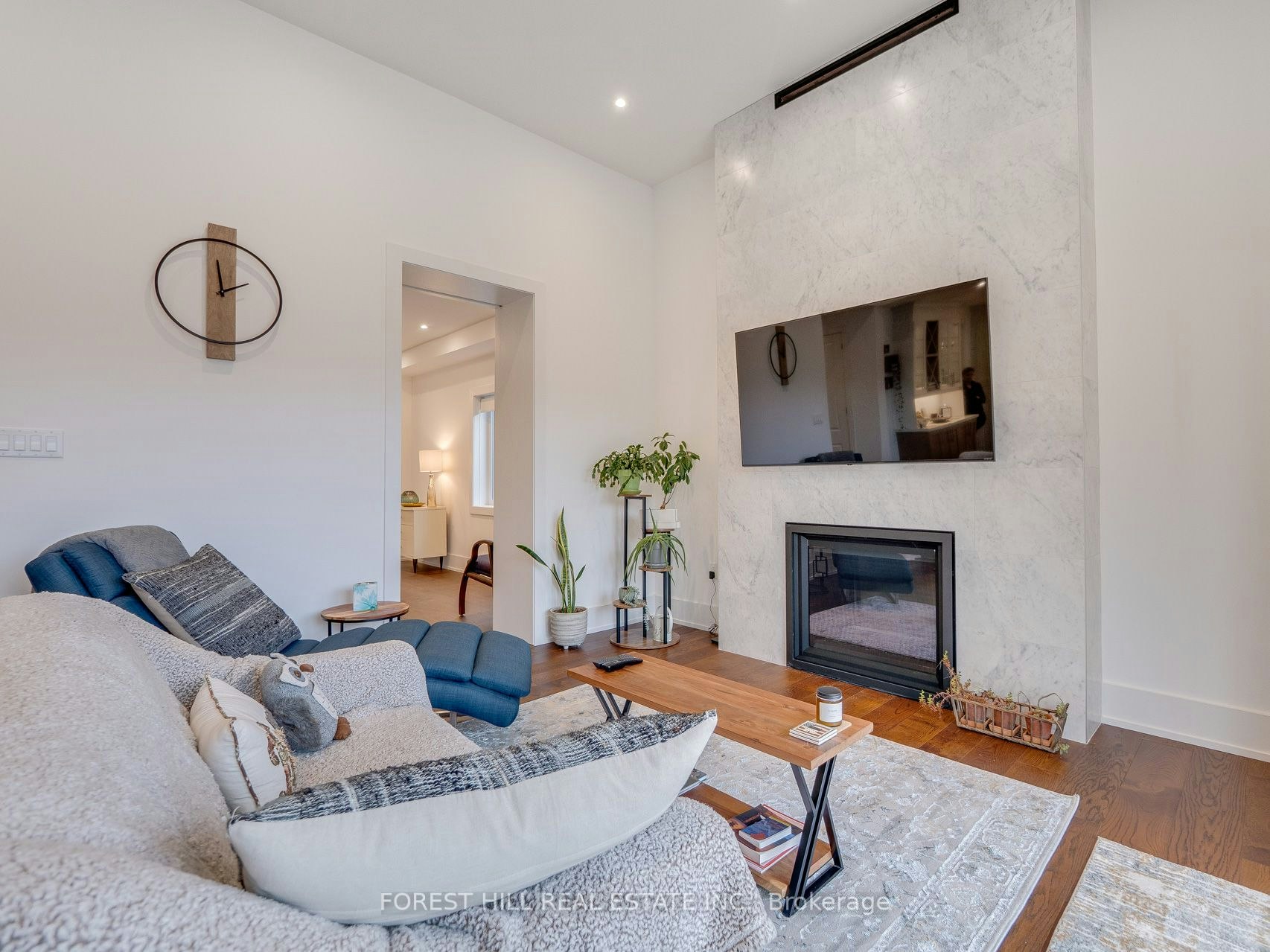 38 Thirty First Street, Toronto, ON, M8W 3E9 - 8