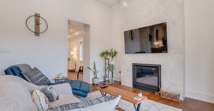 38 Thirty First Street, Toronto, ON, M8W 3E9 - 8