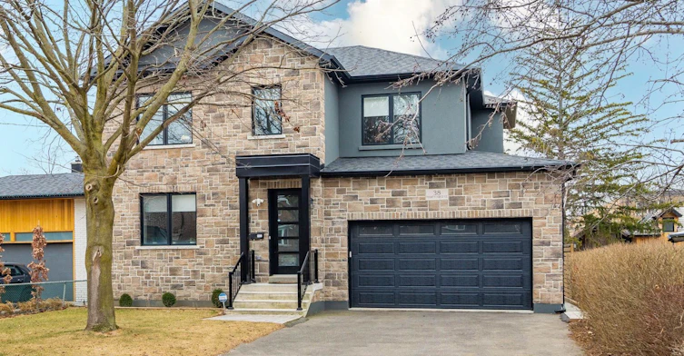 38 Thirty First Street, Toronto, ON, M8W 3E9