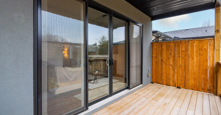 38 Thirty First Street, Toronto, ON, M8W 3E9 - 11