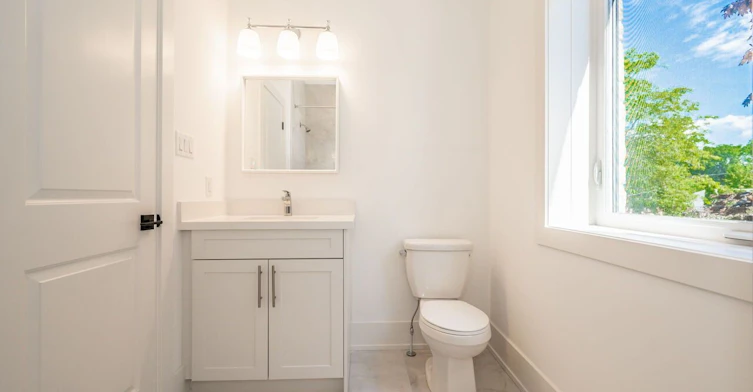 38 Thirty First Street, Toronto, ON, M8W 3E9 - 24
